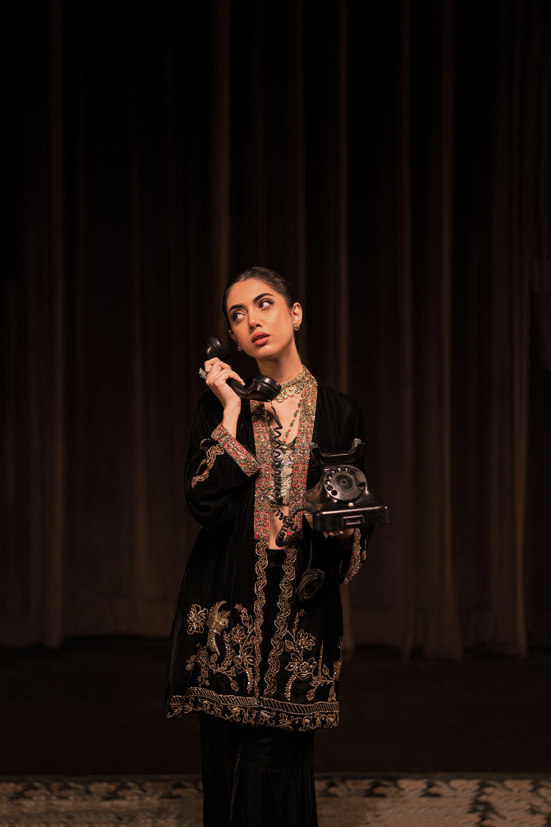 Pakistani Black Zardozi Velvet & Jamawar Gharara (3-Piece) - Image 7