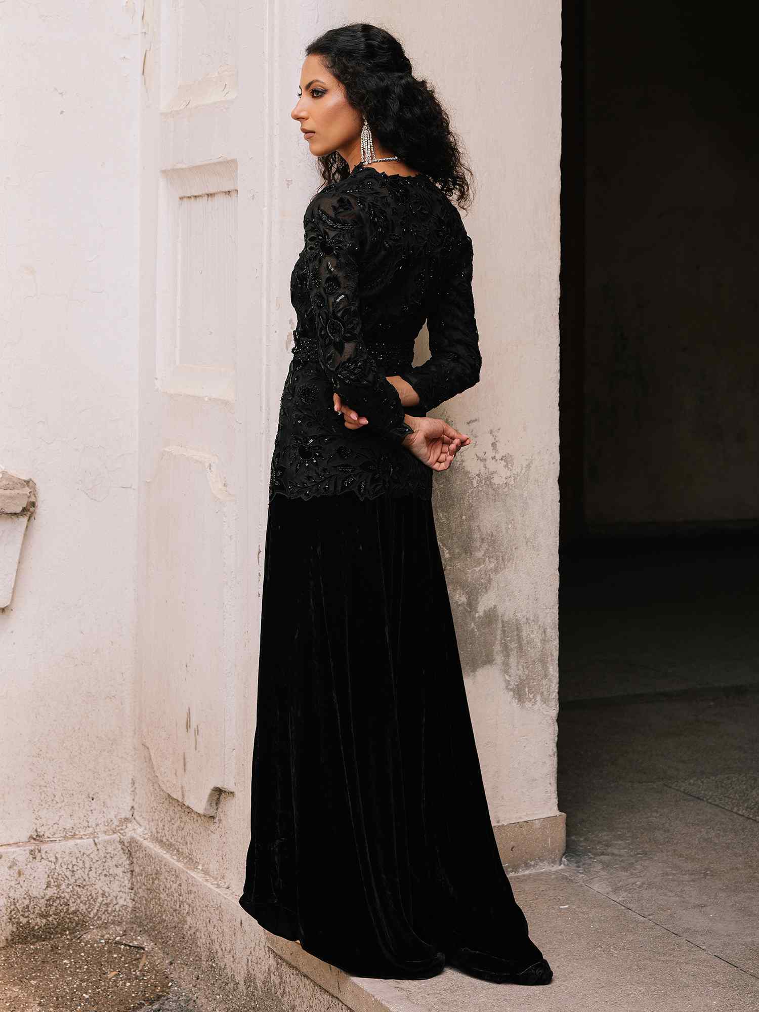 Pakistani Black Embellished Organza Velvet Silk Jacket Set (3-Piece) - Image 3