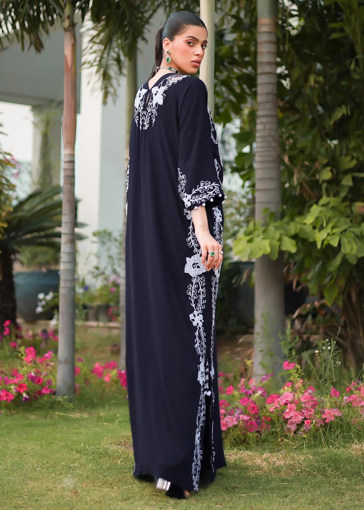 Black Floral Embroidered Georgette Kaftan (1-Pc) - Image 4