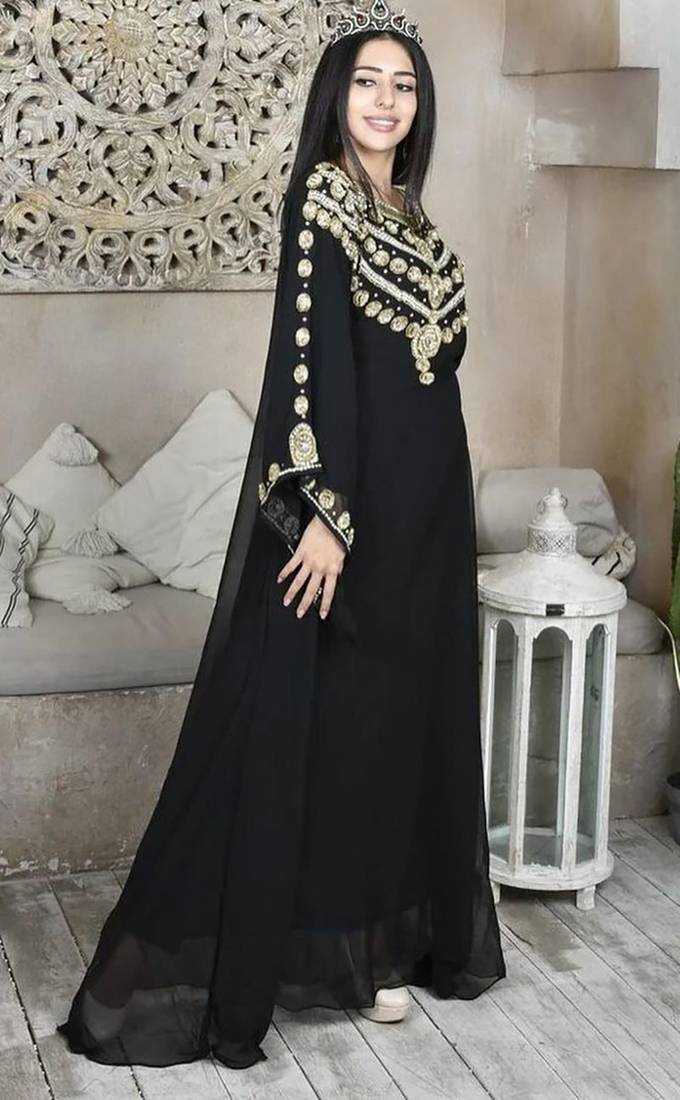 Pakistani Black Zari Embroidered Georgette Kaftan (1-Pc) - Image 1