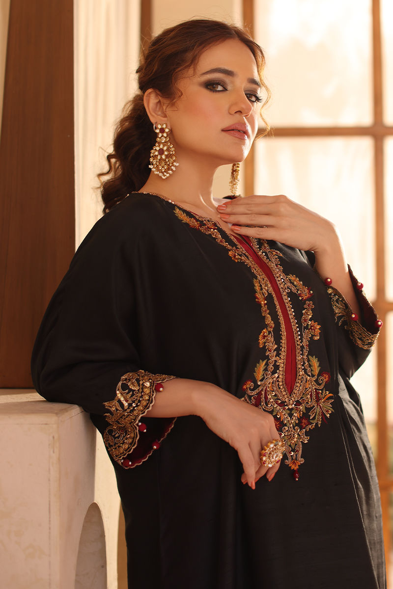 Pakistani Black Handworked Pure Raw Silk Kaftan (1-Pc) - Image 5
