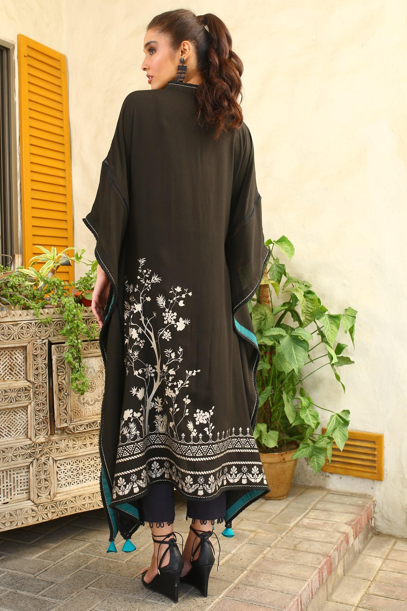Pakistani Black Screen Printed PK Raw Silk Kaftan (1-Pc) - Image 5