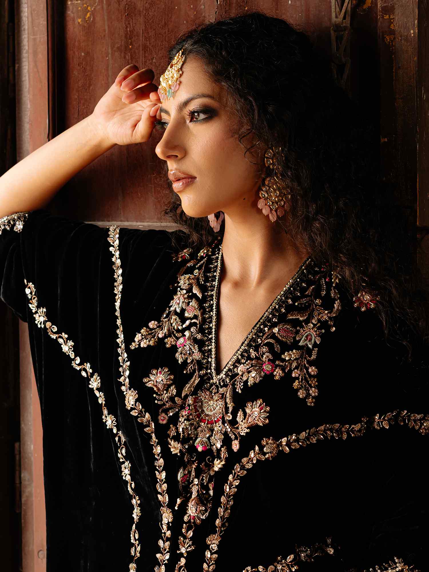 Pakistani Black Embroidered Velvet Kaftan (1-Pc) - Image 2