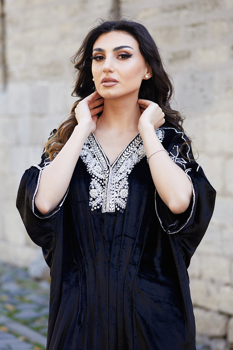 Black Embellished Velvet Kaftan (1-Pc) - Image 9