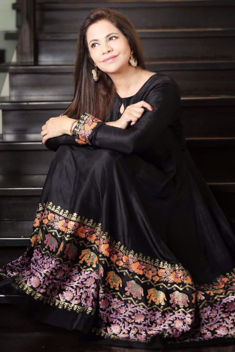 Black Hand Block Printed Raw Silk Kalidaar (3-Piece) - Image 1