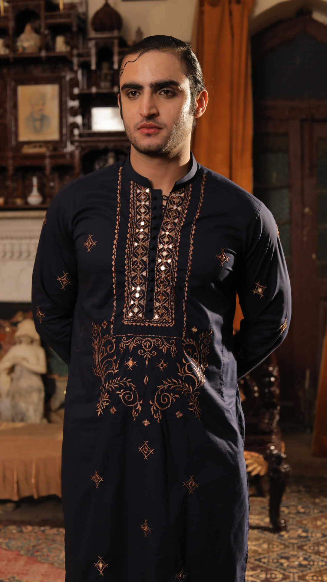 Black Mirror Work Cotton Kurta Set (2-Piece) - Image 1