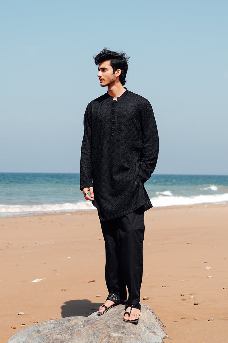 Black Geometric Embroidered Kurta Pajama (2-Piece) - Image 4