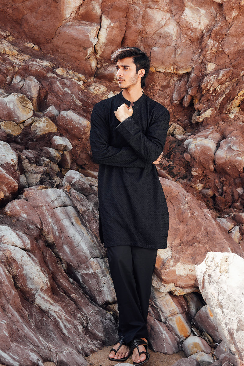 Black Geometric Embroidered Kurta Pajama (2-Piece) - Image 8