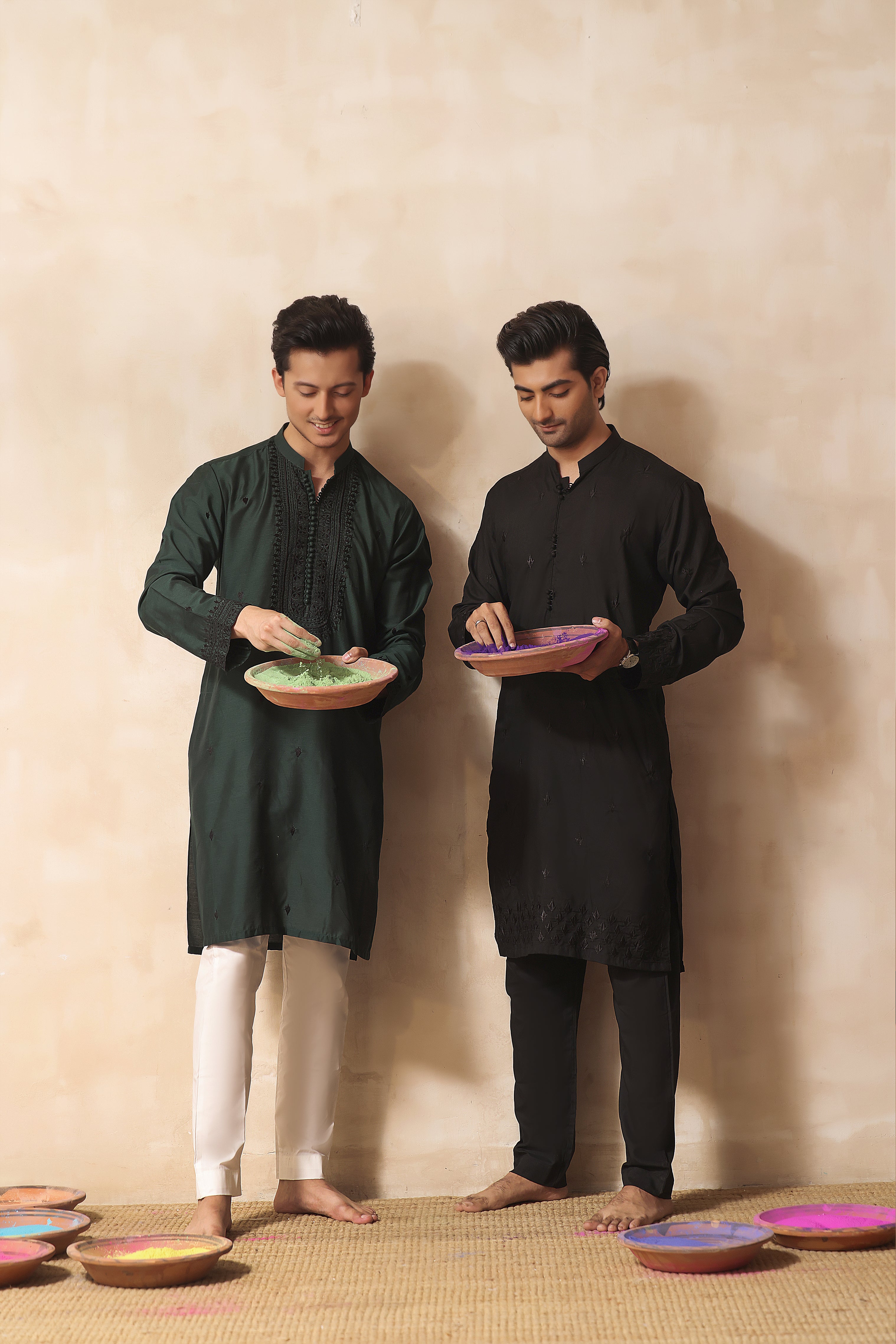 Black Resham Self-Embroidered Blended Fabric Kurta Pajama (2-Piece) - Image 3