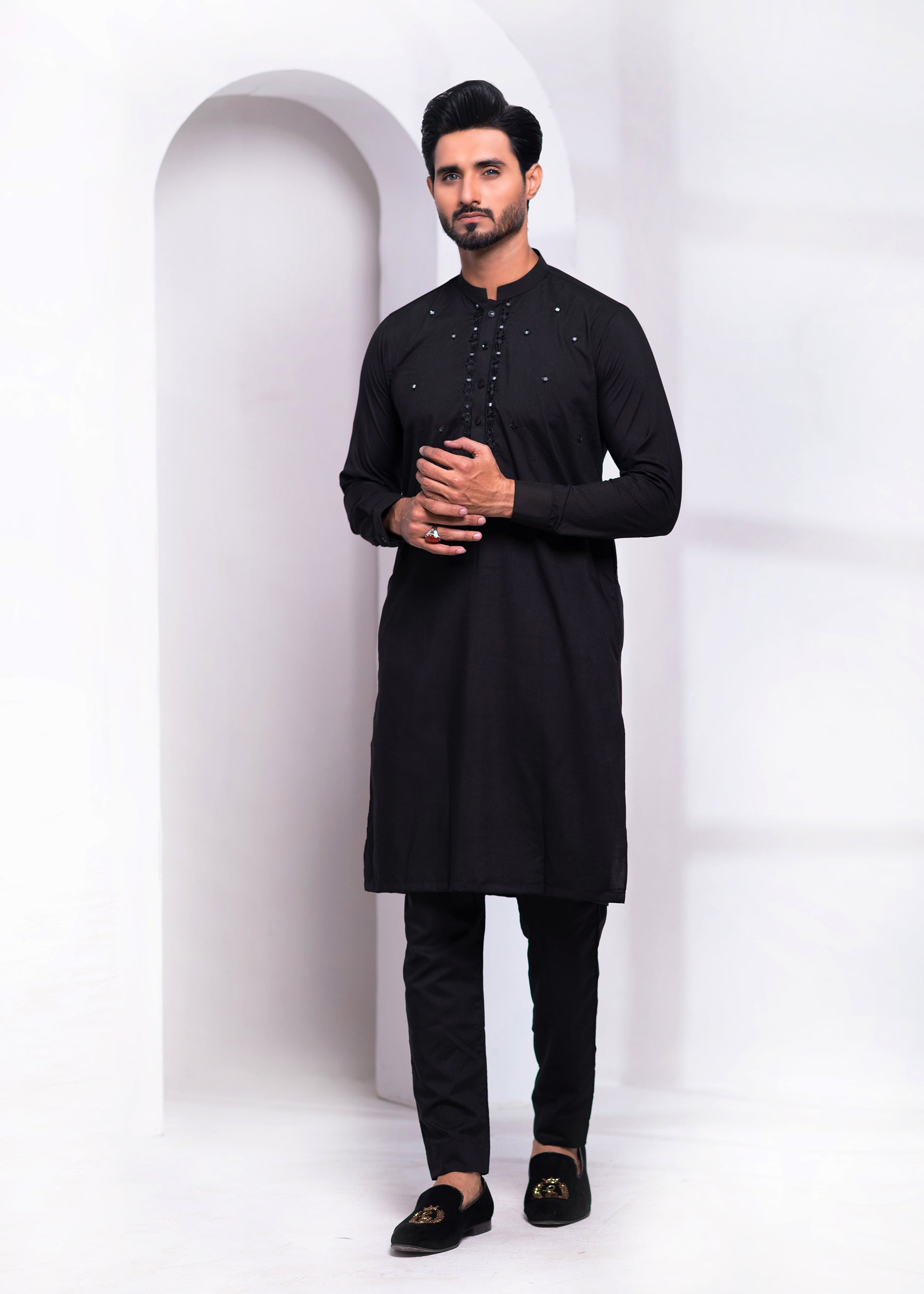 Black Mirror Embroidered Cotton Blend Kurta Pajama (2-Piece) - Image 1
