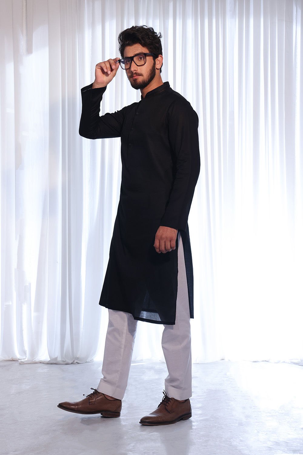 Black Solid Cotton Blend Kurta (2-Piece) - Image 1