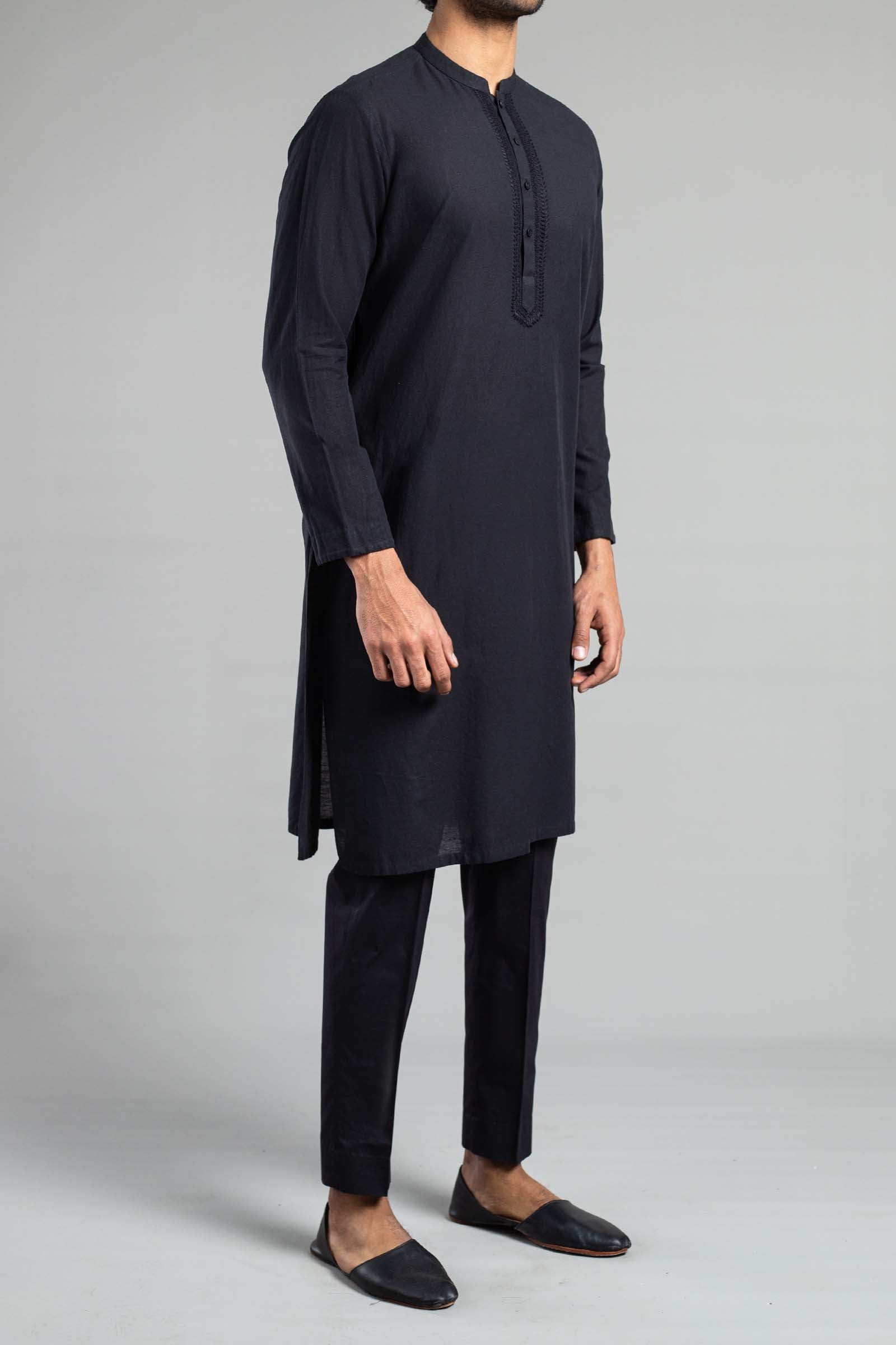 Black Embroidered Cotton Kurta Pajama (2-Piece) - Image 1
