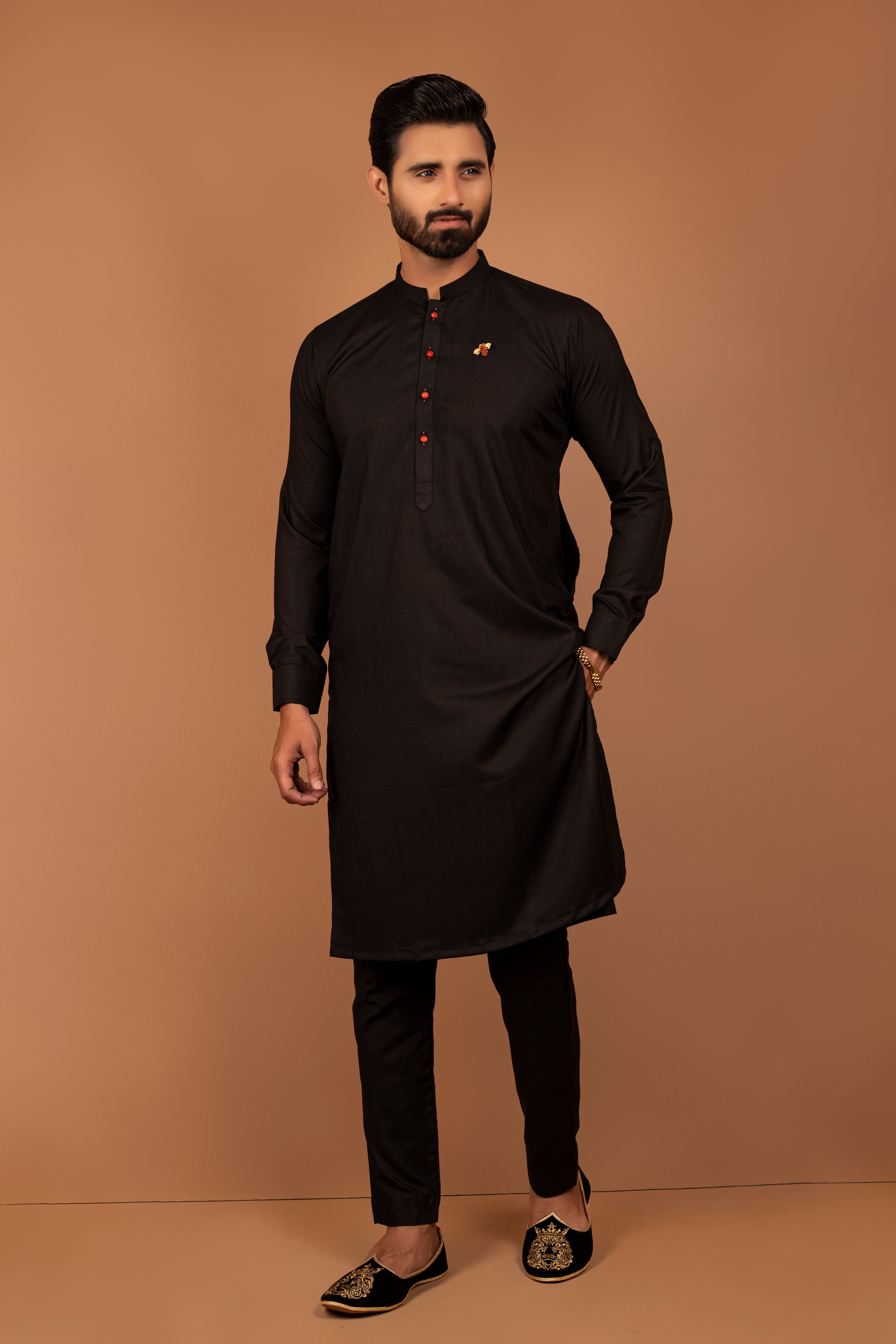 Black Cotton Kurta Pajama with Red Accents (2-Piece) - Image 1