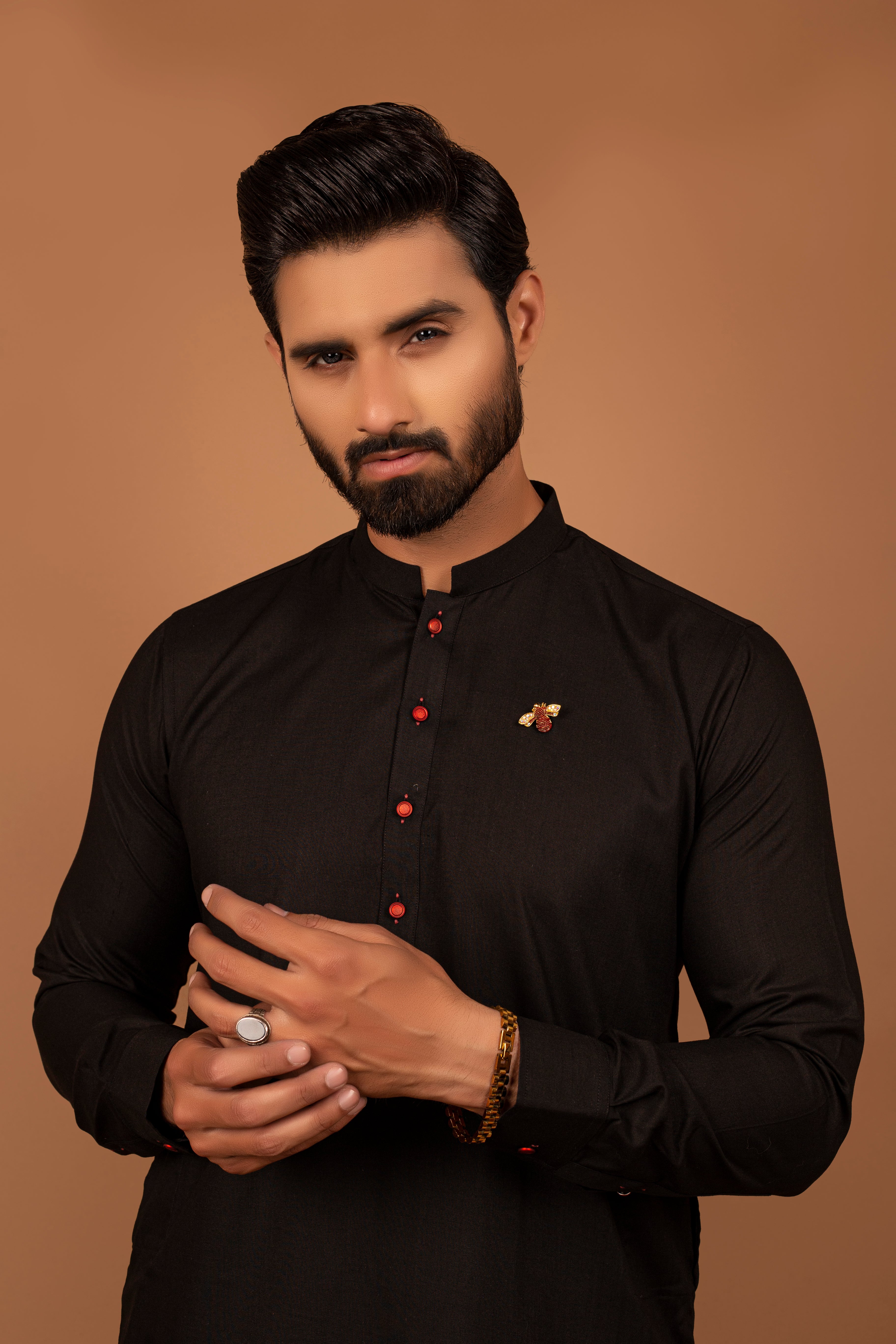 Black Cotton Kurta Pajama with Red Accents (2-Piece) - Image 3