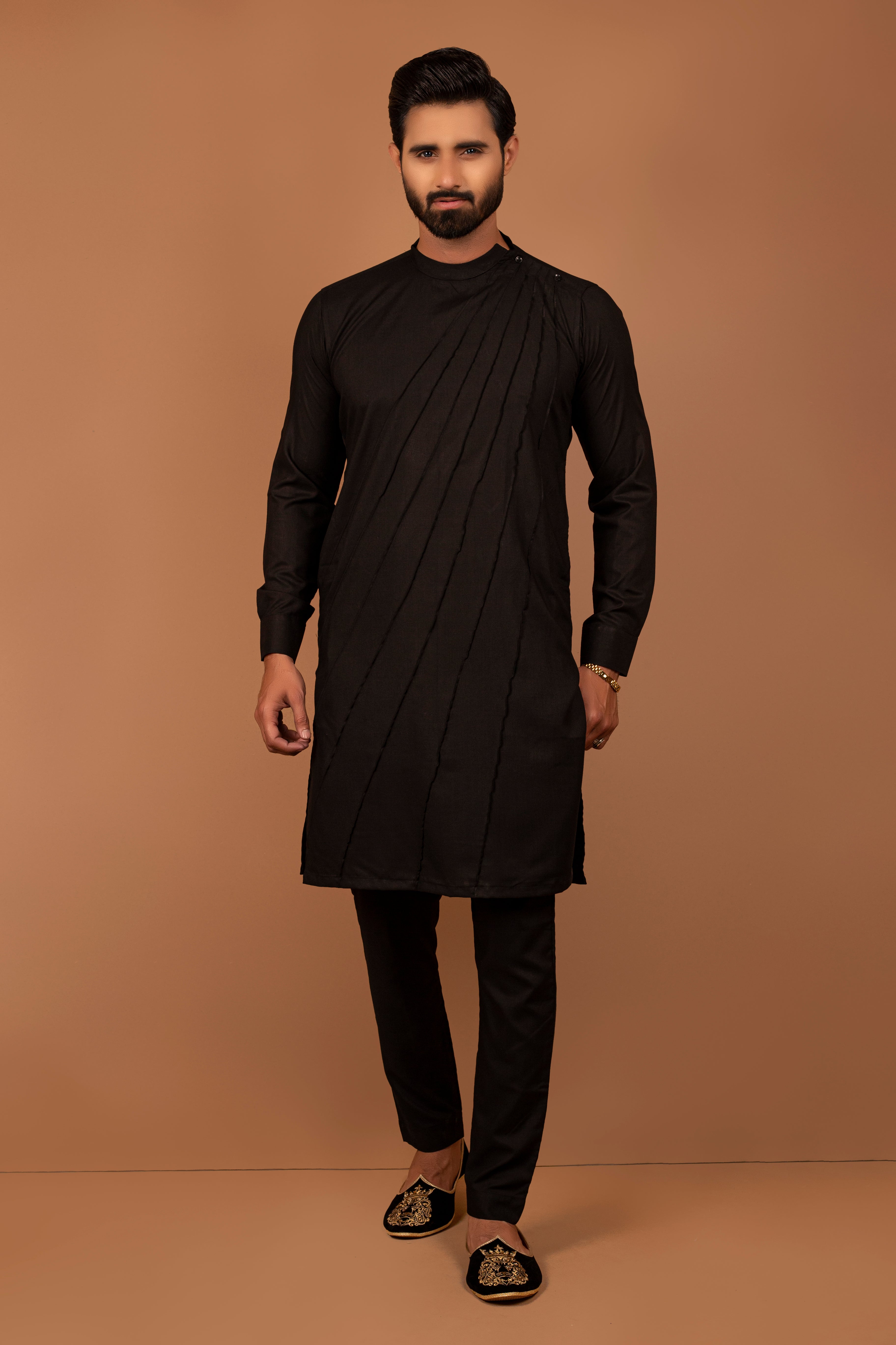 Black Textured Cotton Blend Kurta Pajama (2-Piece) - Image 1