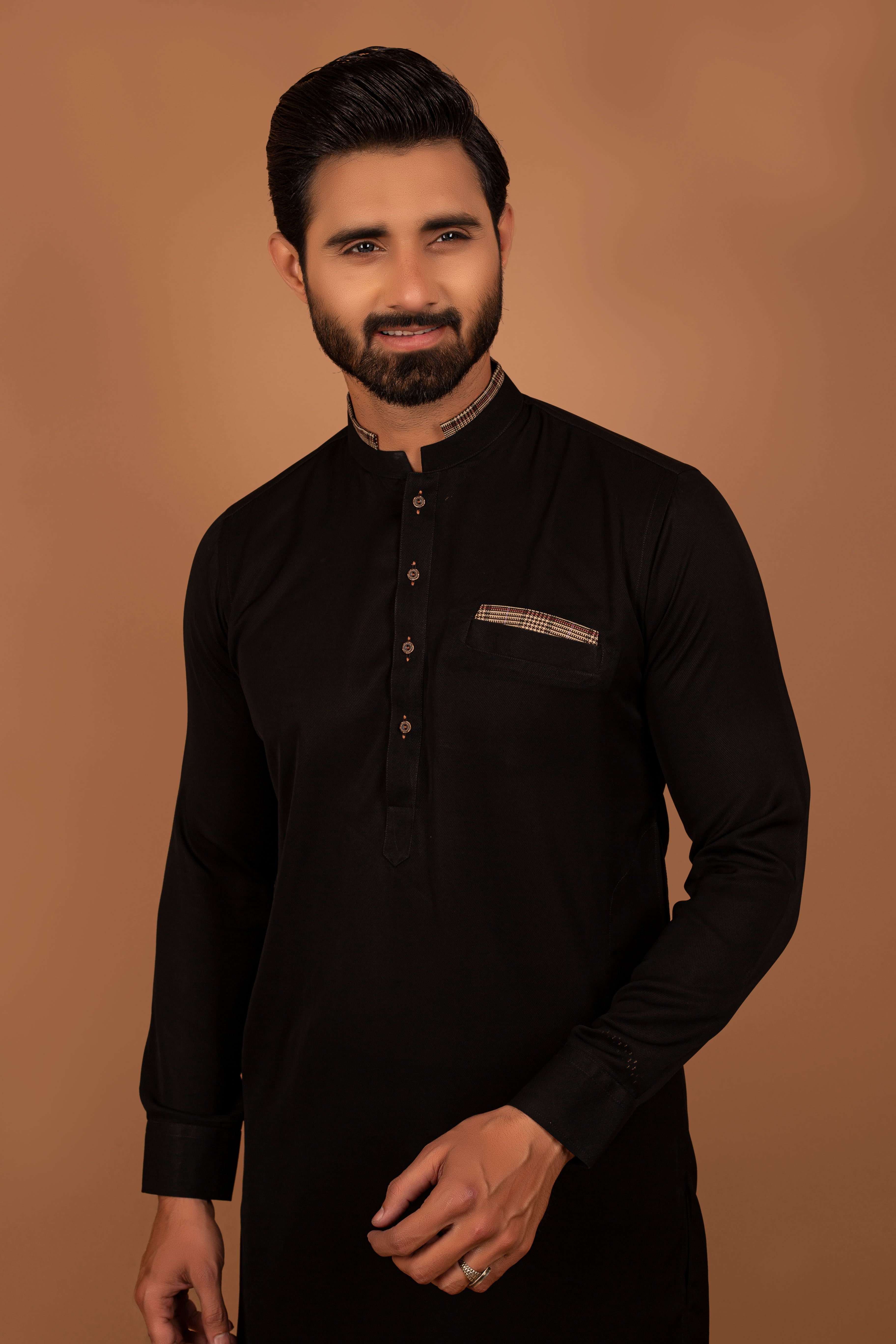 Black Plaid-Piped Cotton Blend Kurta Pajama (2-Piece) - Image 3