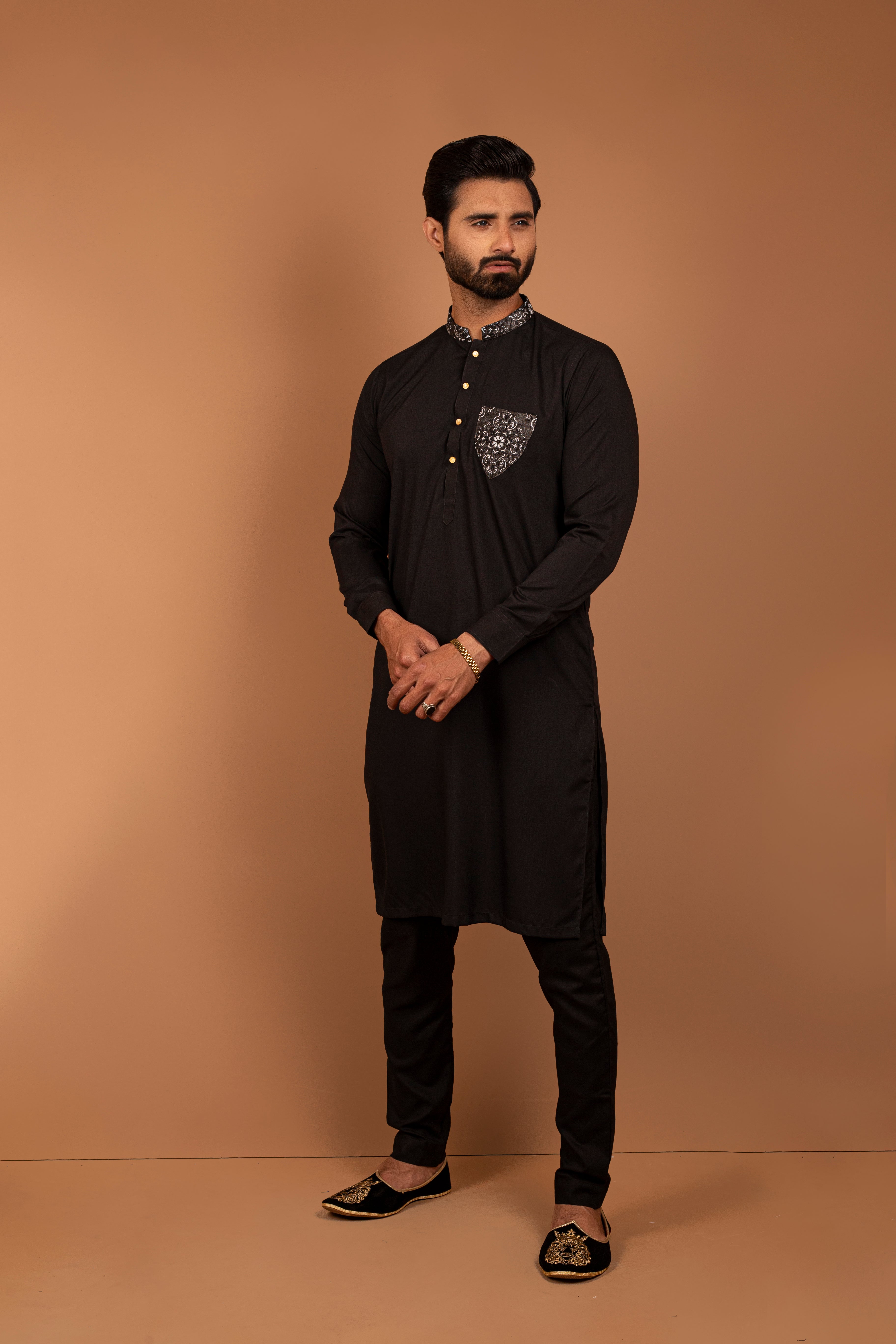 Black Printed Collar Cotton Blend Kurta Pajama (2-Piece) - Image 2