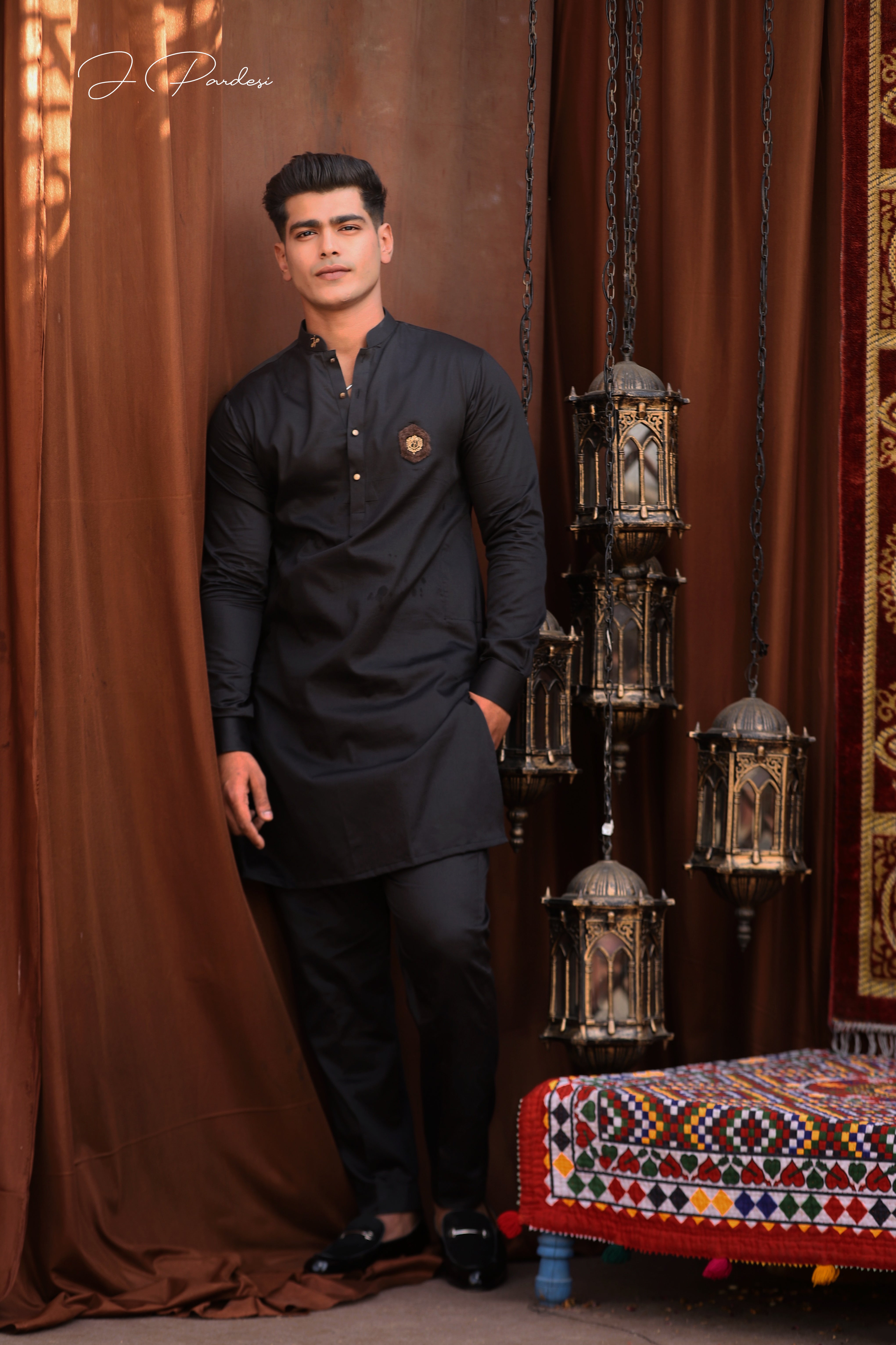 Black Hand Embroidered Cotton Kurta Pajama (2-Piece) - Image 1
