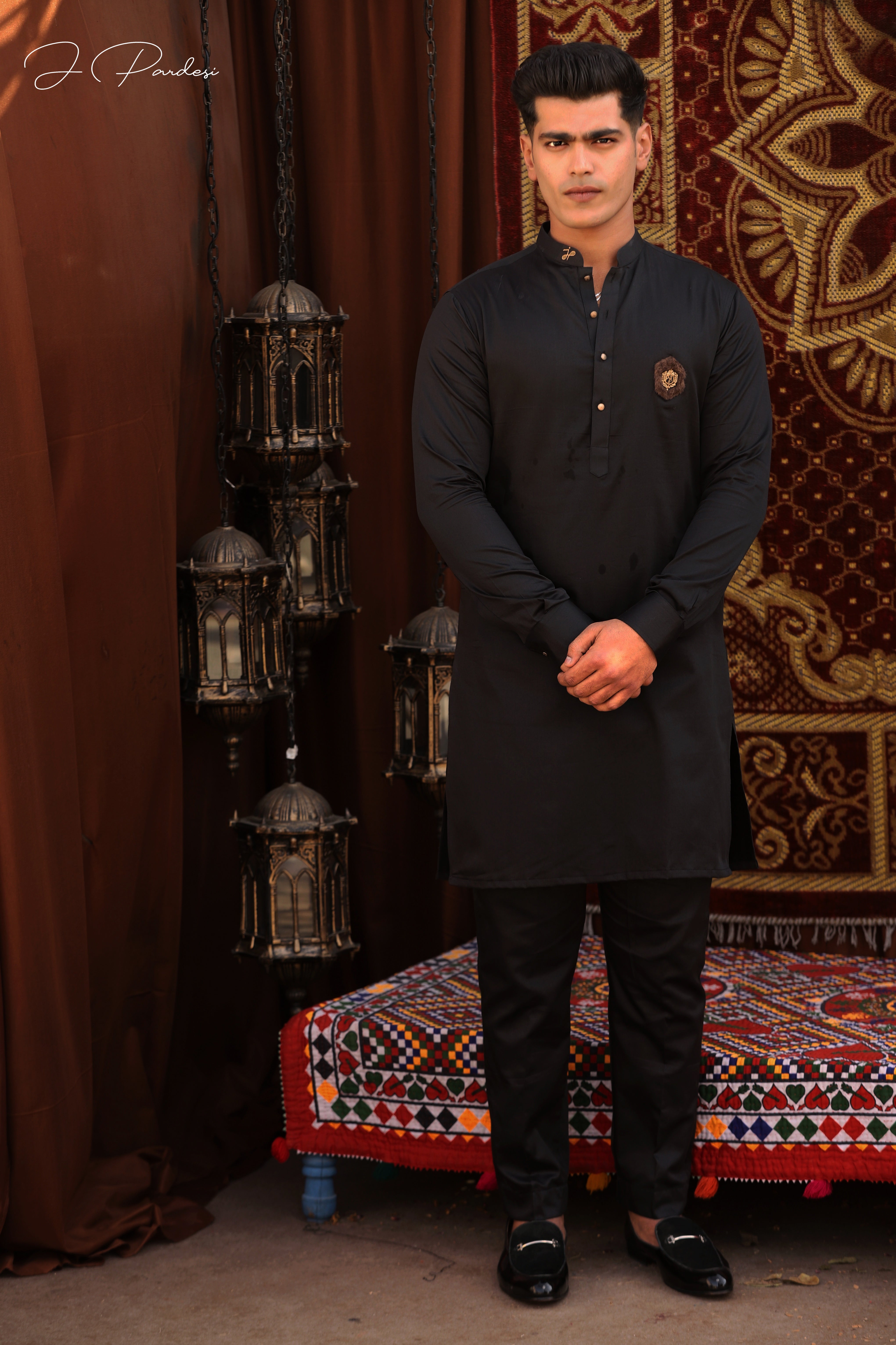 Black Hand Embroidered Cotton Kurta Pajama (2-Piece) - Image 2