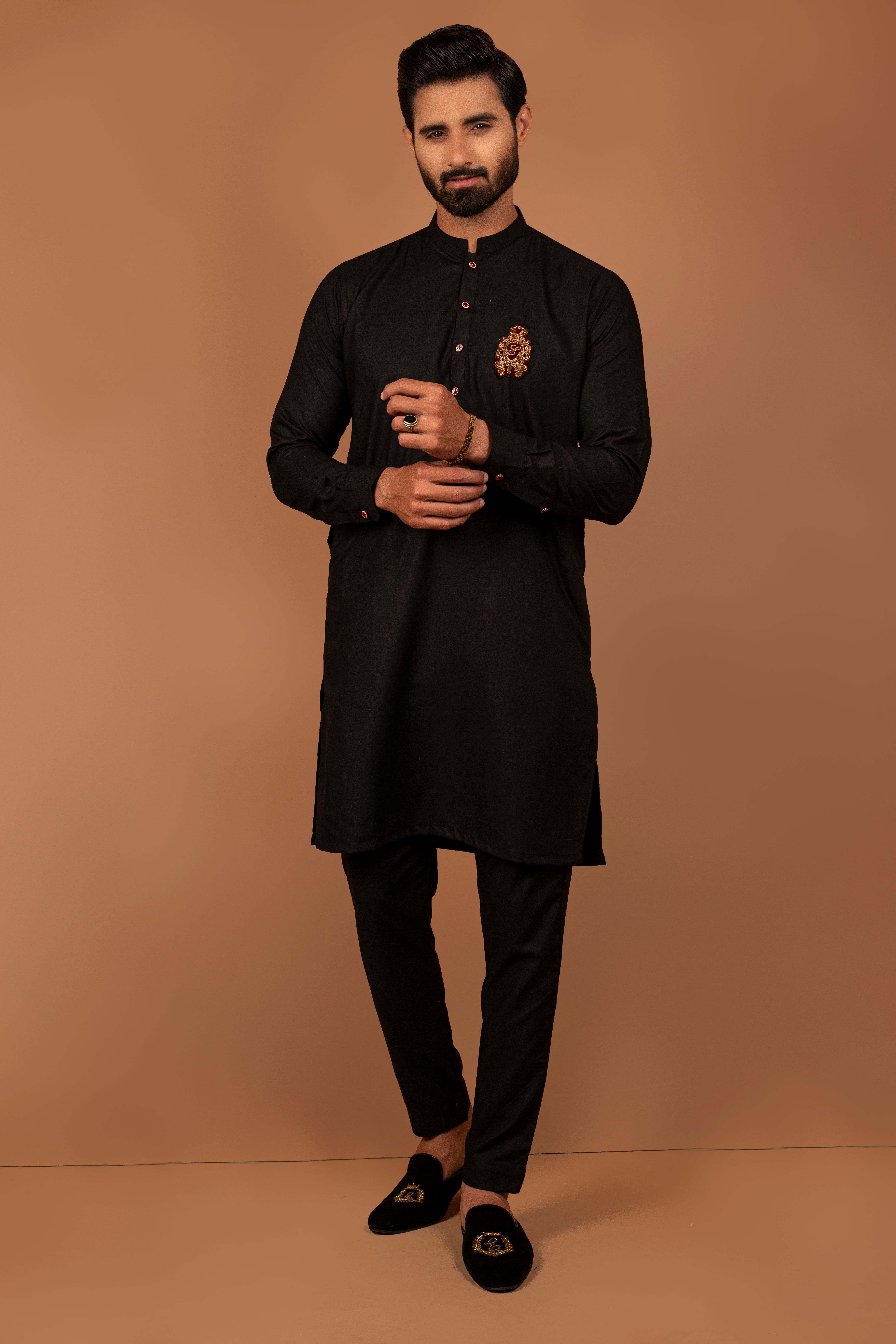 Black Embroidered Cotton-Polyester Kurta Pajama (2-Piece) - Image 1