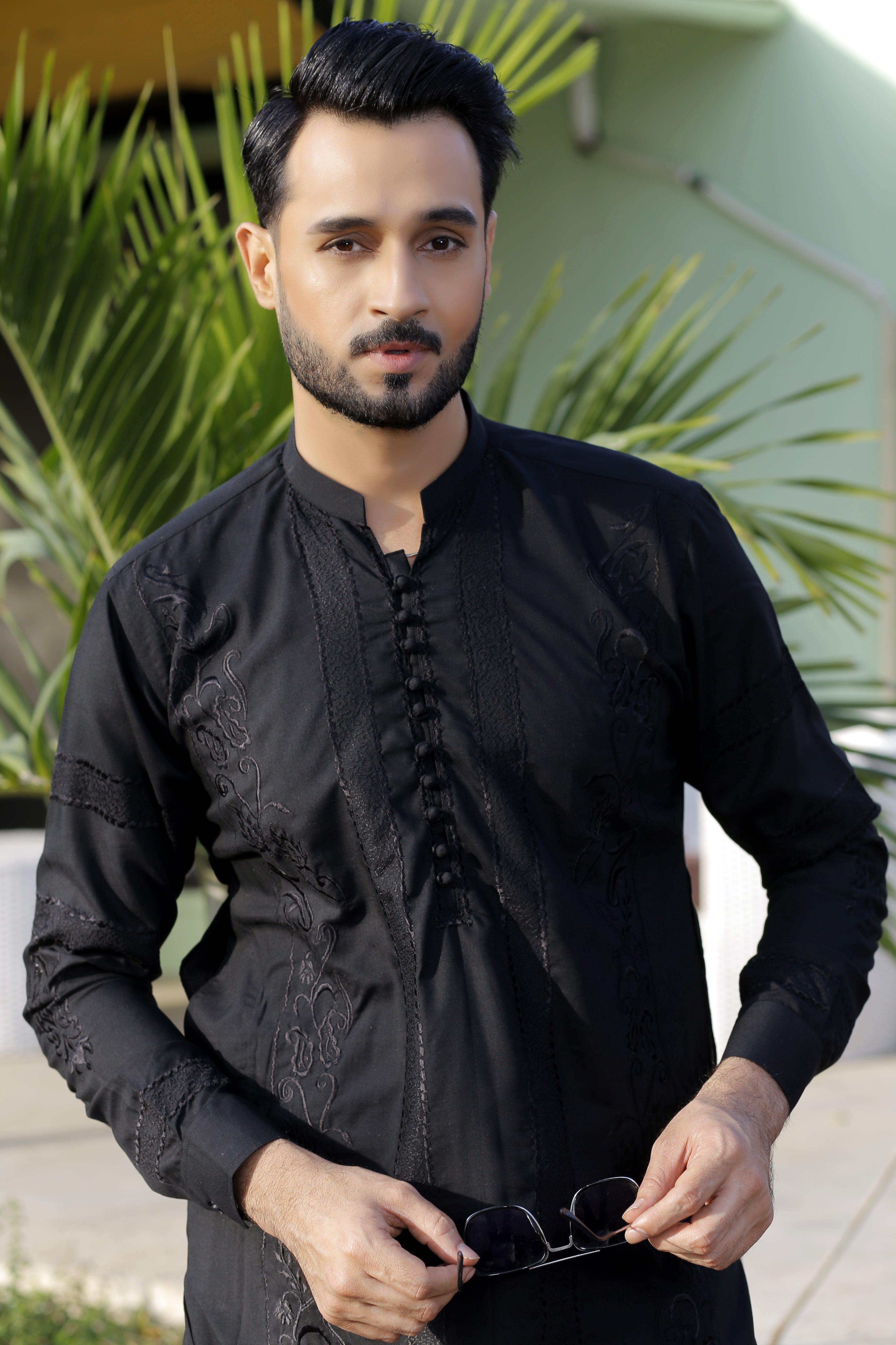 Black Tone-on-Tone Embroidered Cotton-Silk Kurta Pajama (2-Piece) - Image 1