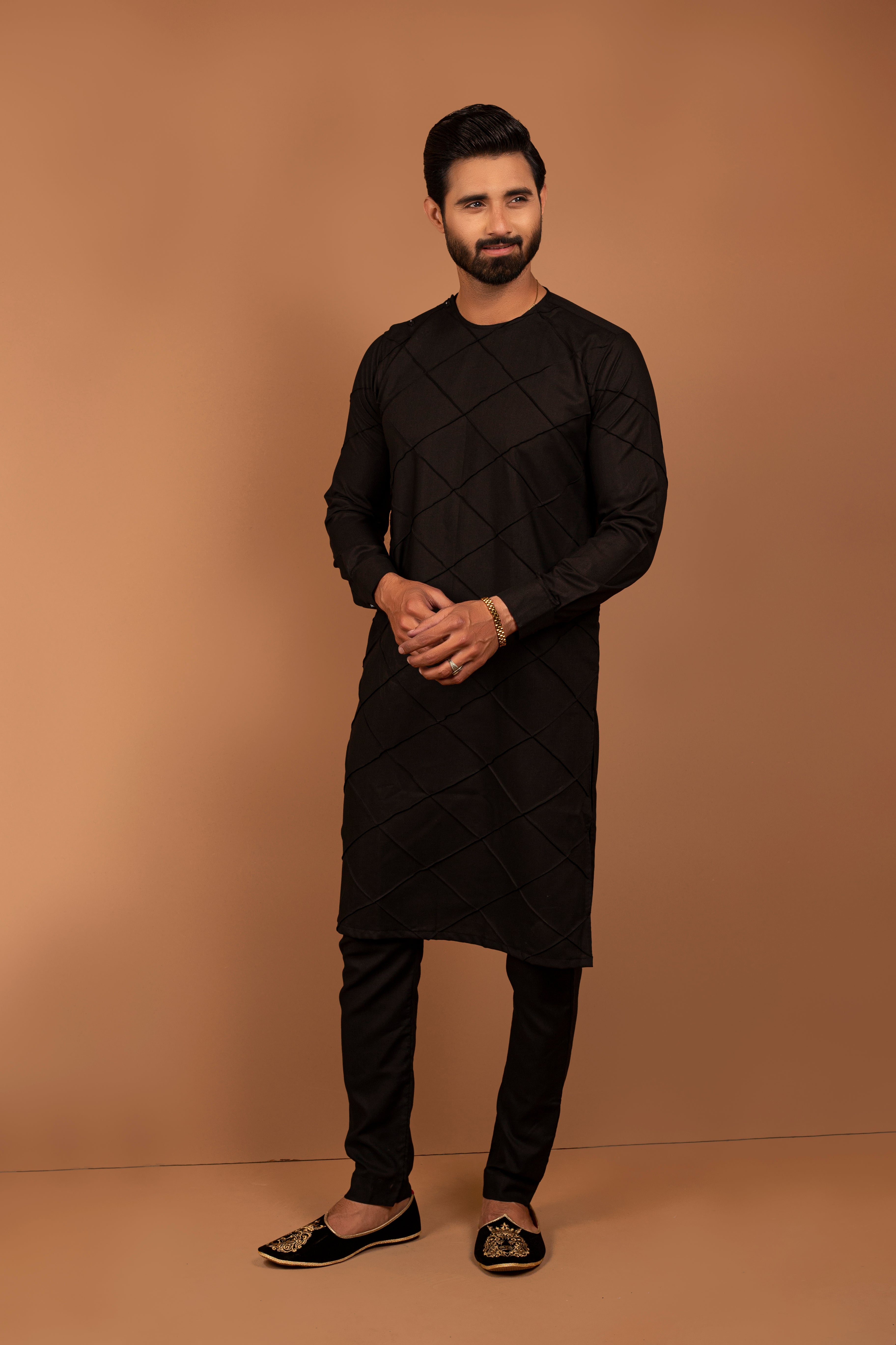 Black Textured Cotton-Silk Kurta Pajama (2-Piece) - Image 1