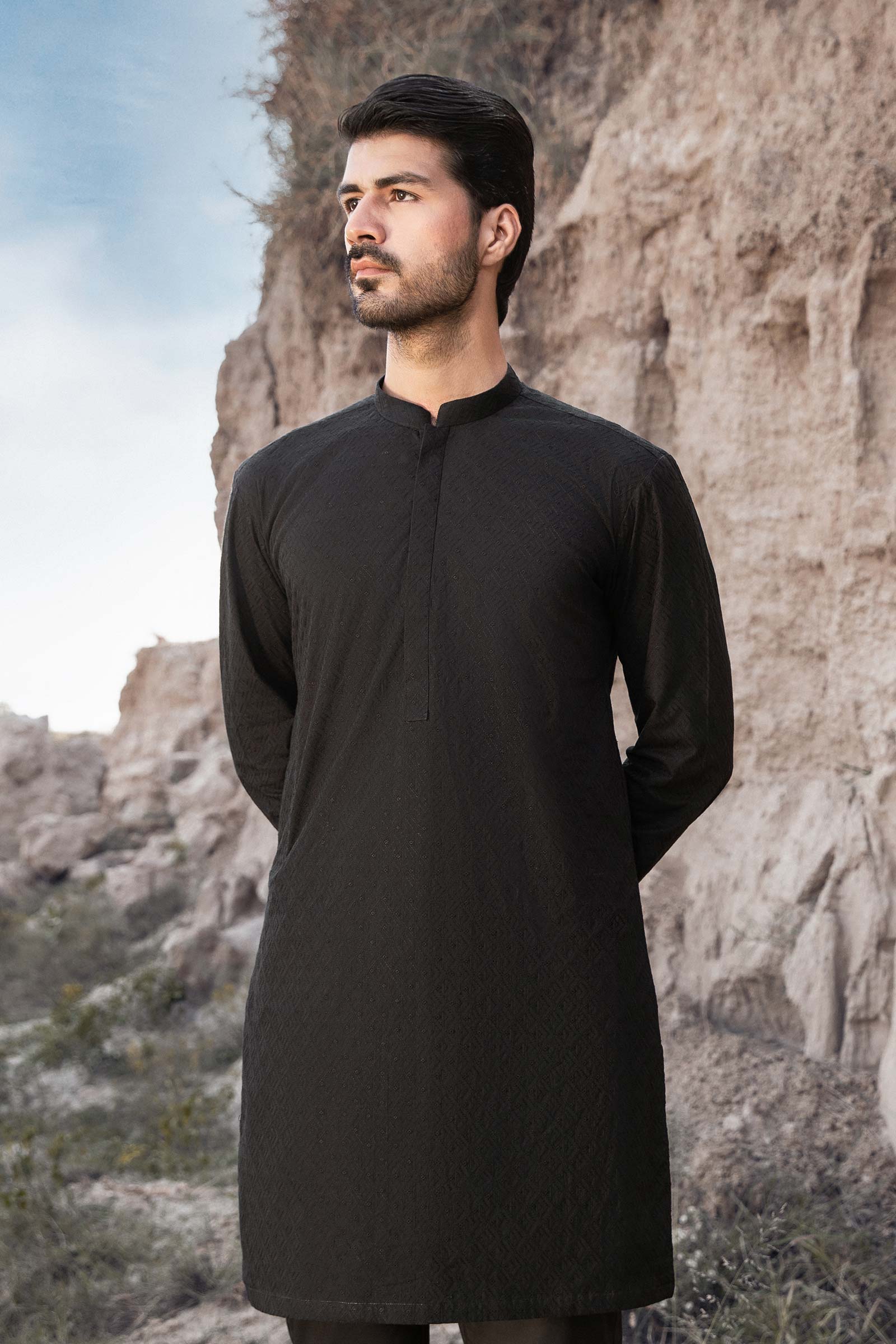 Black Textured Cotton Kurta Pajama (2-Piece) - Image 4