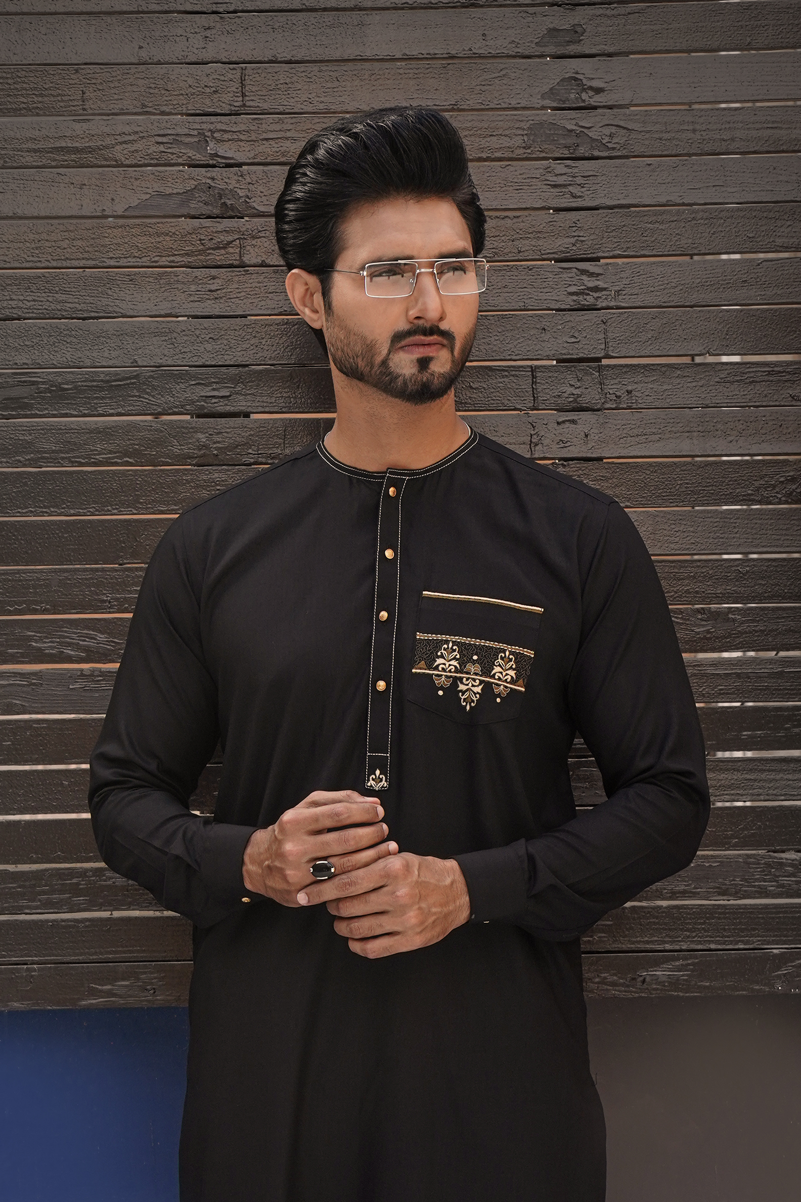 Black Embroidered Cotton Kurta Pajama (2-Piece) - Image 1