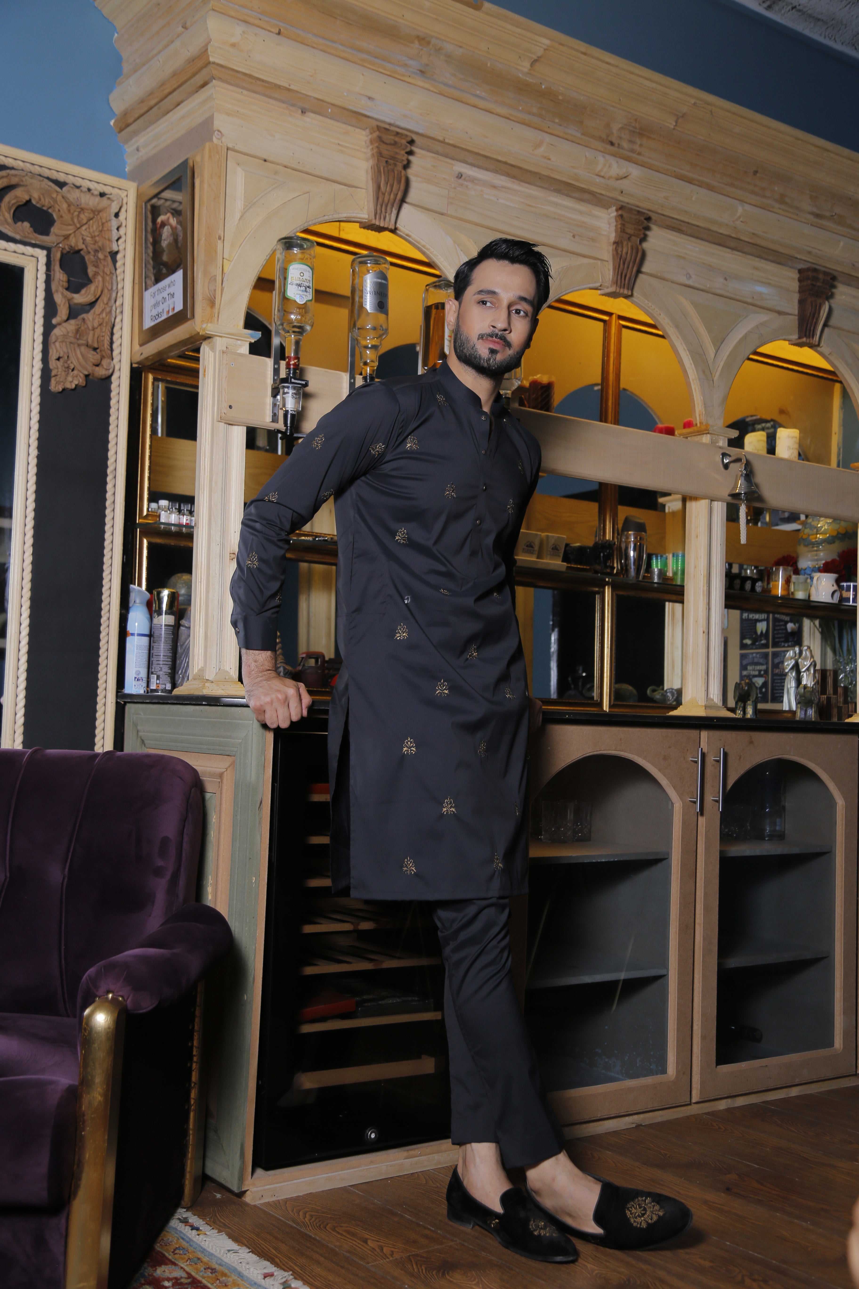 Black Embroidered Cotton Kurta Pajama (2-Piece) - Image 1