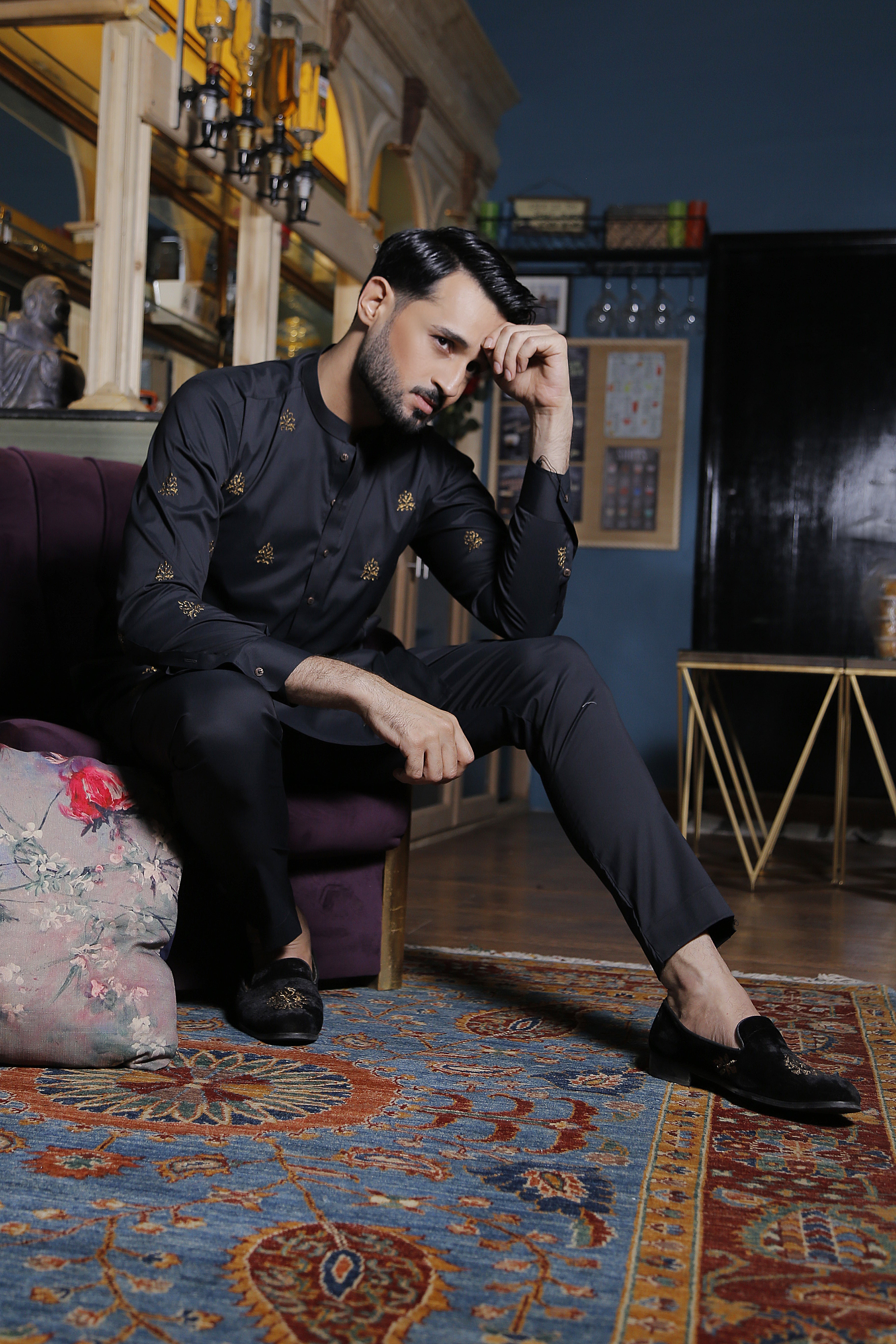 Black Embroidered Cotton Kurta Pajama (2-Piece) - Image 5