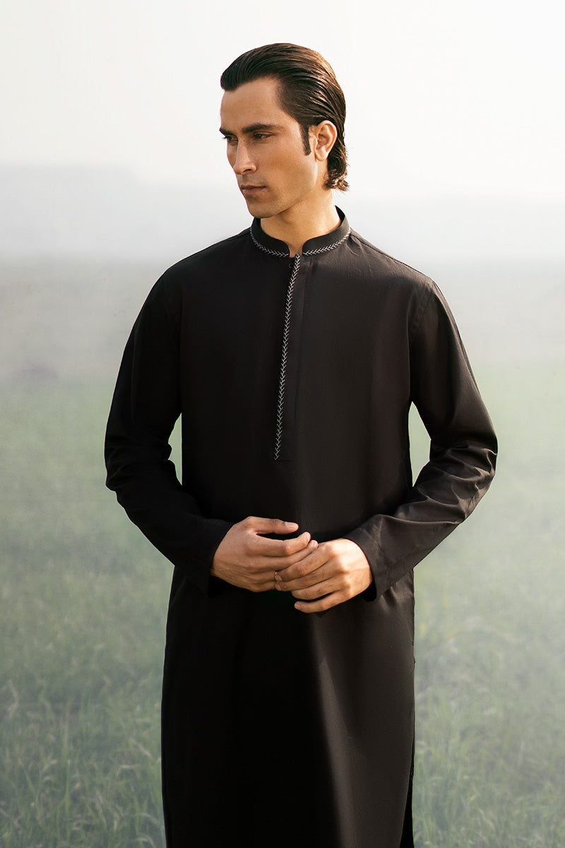 Black Embroidered Cotton Kurta Pajama (2-Piece) - Image 3