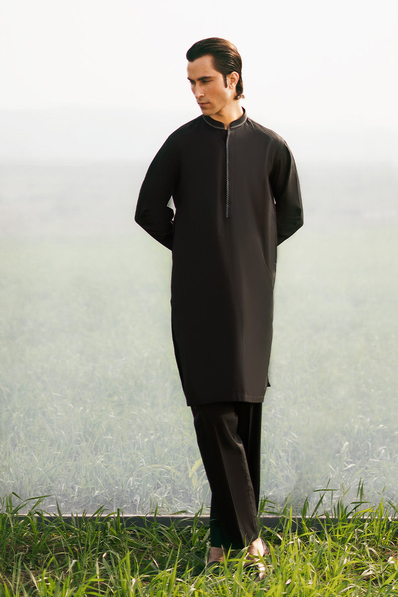 Black Embroidered Cotton Kurta Pajama (2-Piece) - Image 7