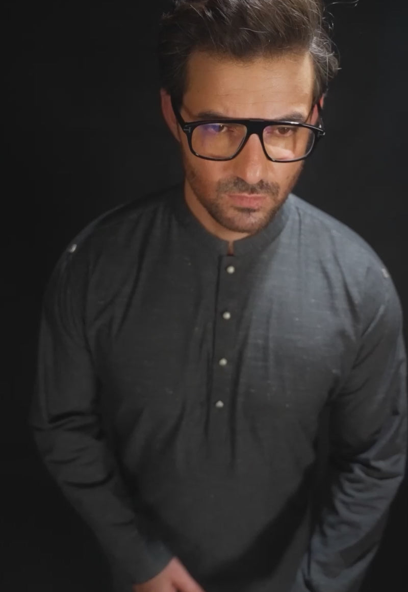 Black Dobby Kurta with Metallic Accents (2-Piece) - Image 5