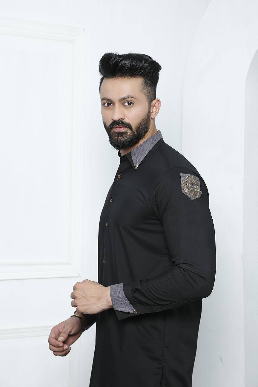 Black Embroidered Kurta Pajama (2-Piece) - Image 1