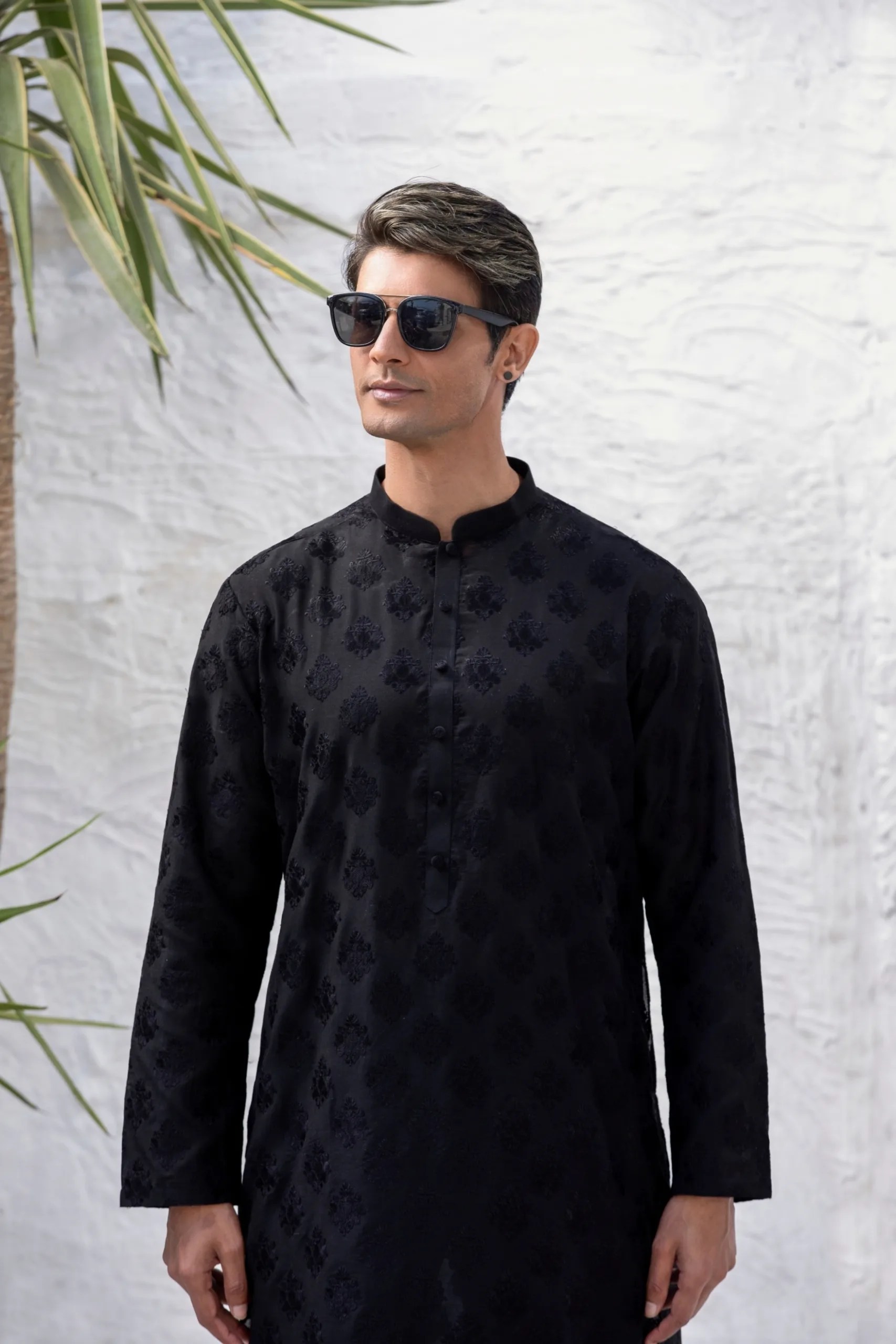 Black Jacquard Embroidered Kurta Pajama (2-Piece) - Image 1