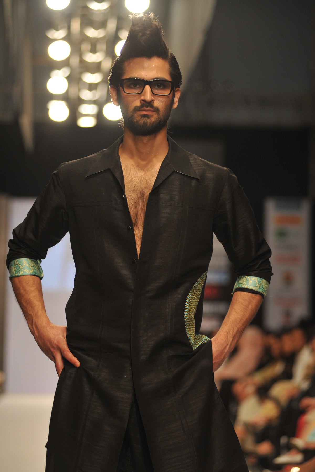 Black Embroidered Silk-Blend Kurta Pajama (2-Piece) - Image 2