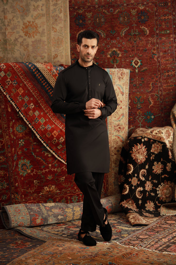 Black Velvet-Detail Stretchable Kurta Pajama (2-Piece) - Image 1