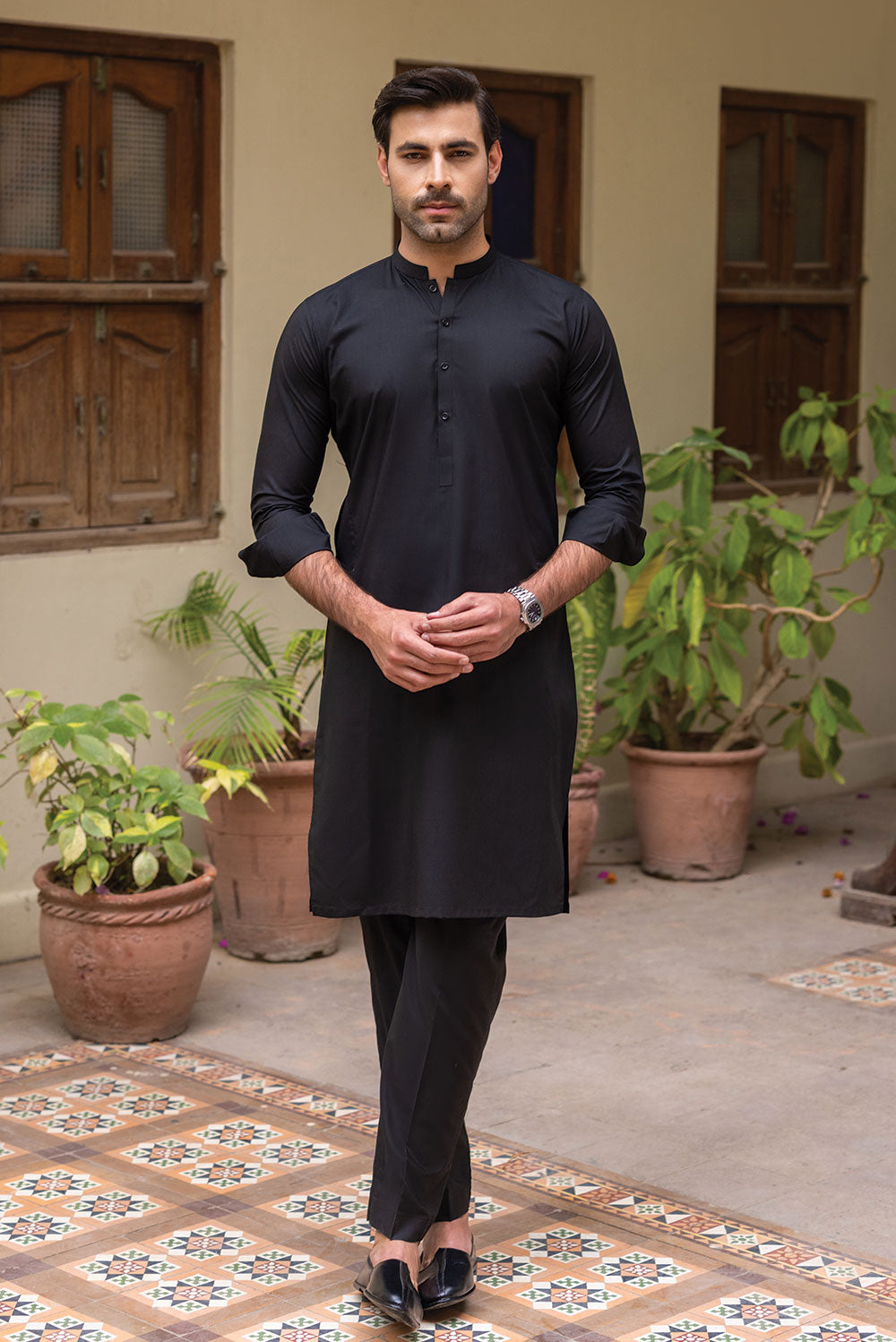 Black Wash-and-Wear Kurta Pajama (2-Piece) - Image 1