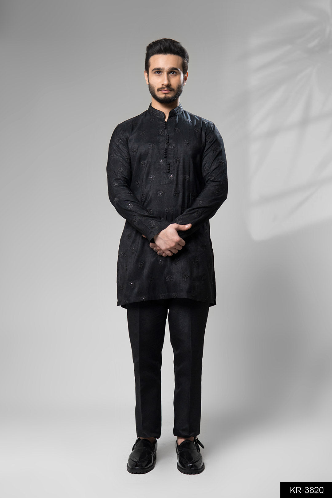 Black Embroidered Brocade Kurta Set (2-Piece) - Image 1