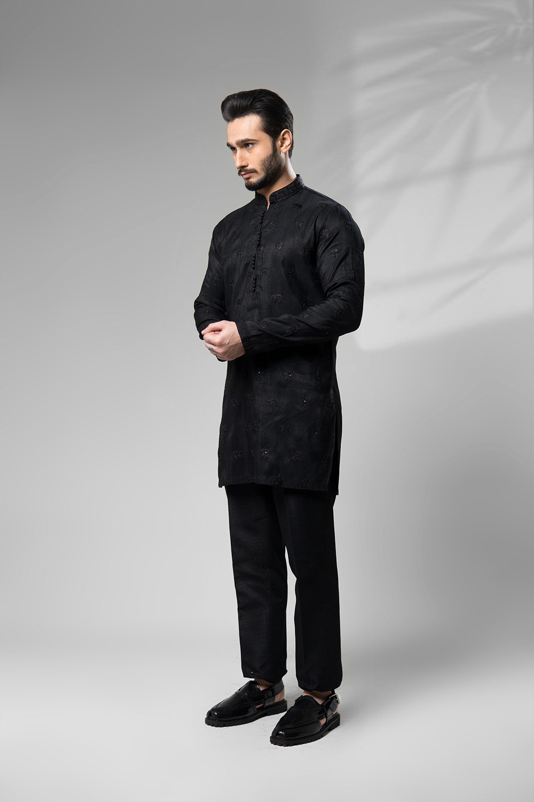 Black Embroidered Brocade Kurta Set (2-Piece) - Image 3
