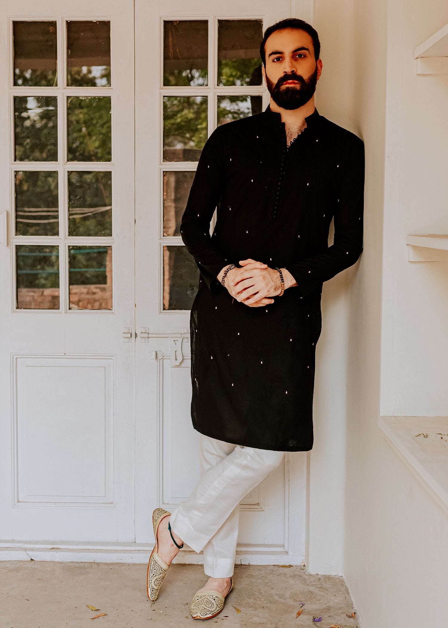 Black Embroidered Cotton Kurta (2-Piece) - Image 1