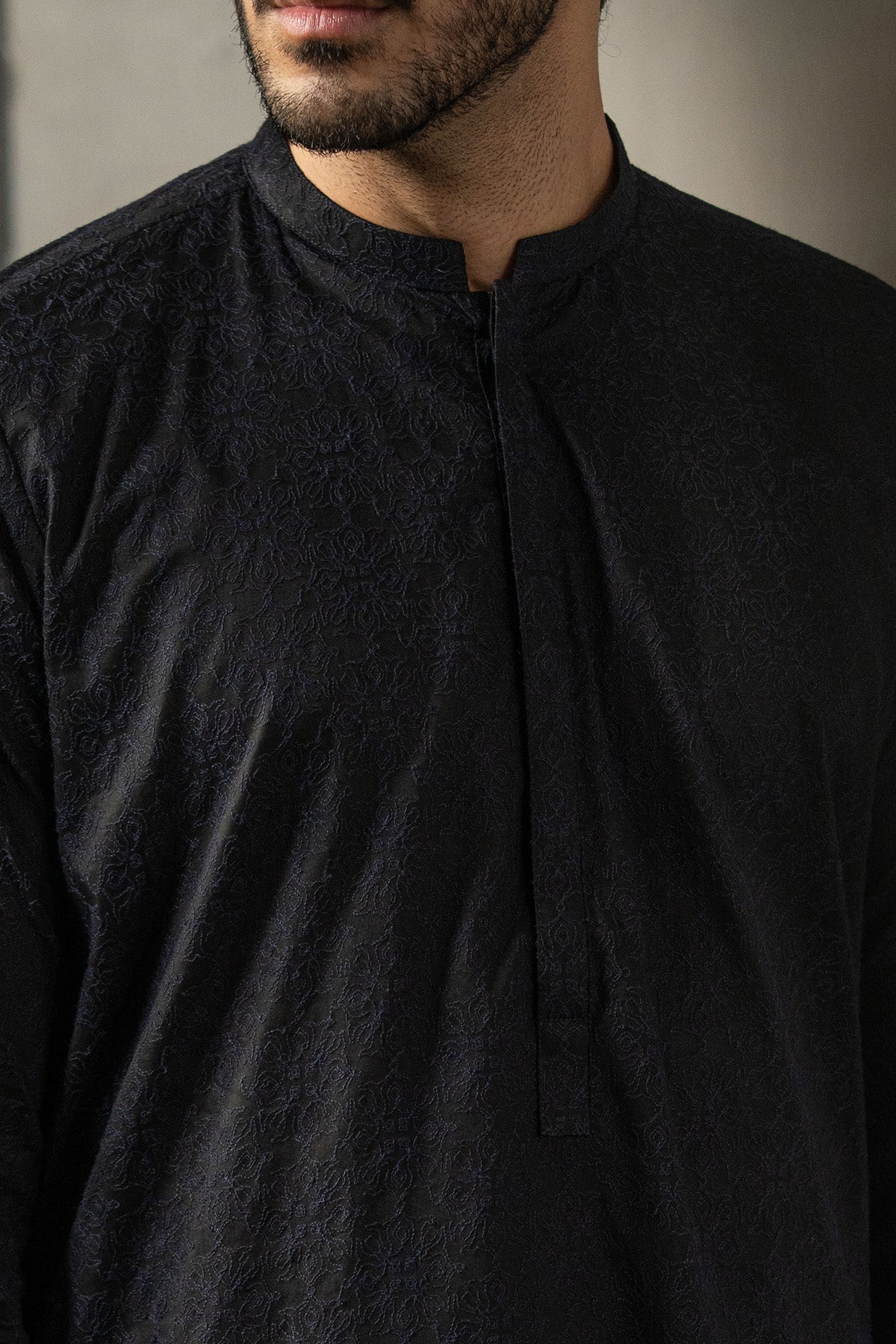 Black Embroidered Cotton Kurta (1-Pc) - Image 1