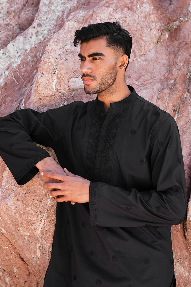 Black Embroidered Cotton Kurta Pajama Set (2-Piece) - Image 5