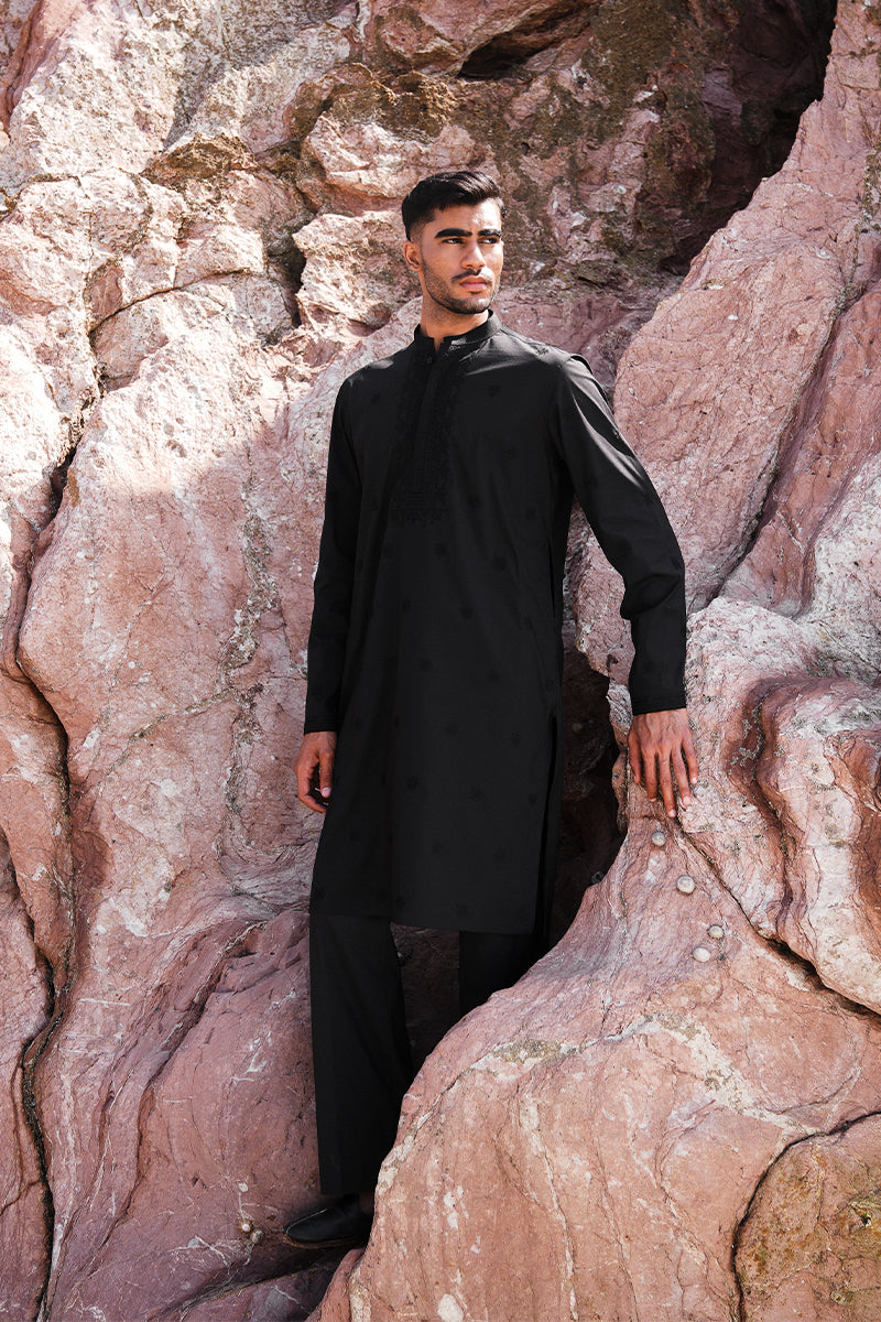 Black Embroidered Cotton Kurta Pajama Set (2-Piece) - Image 7