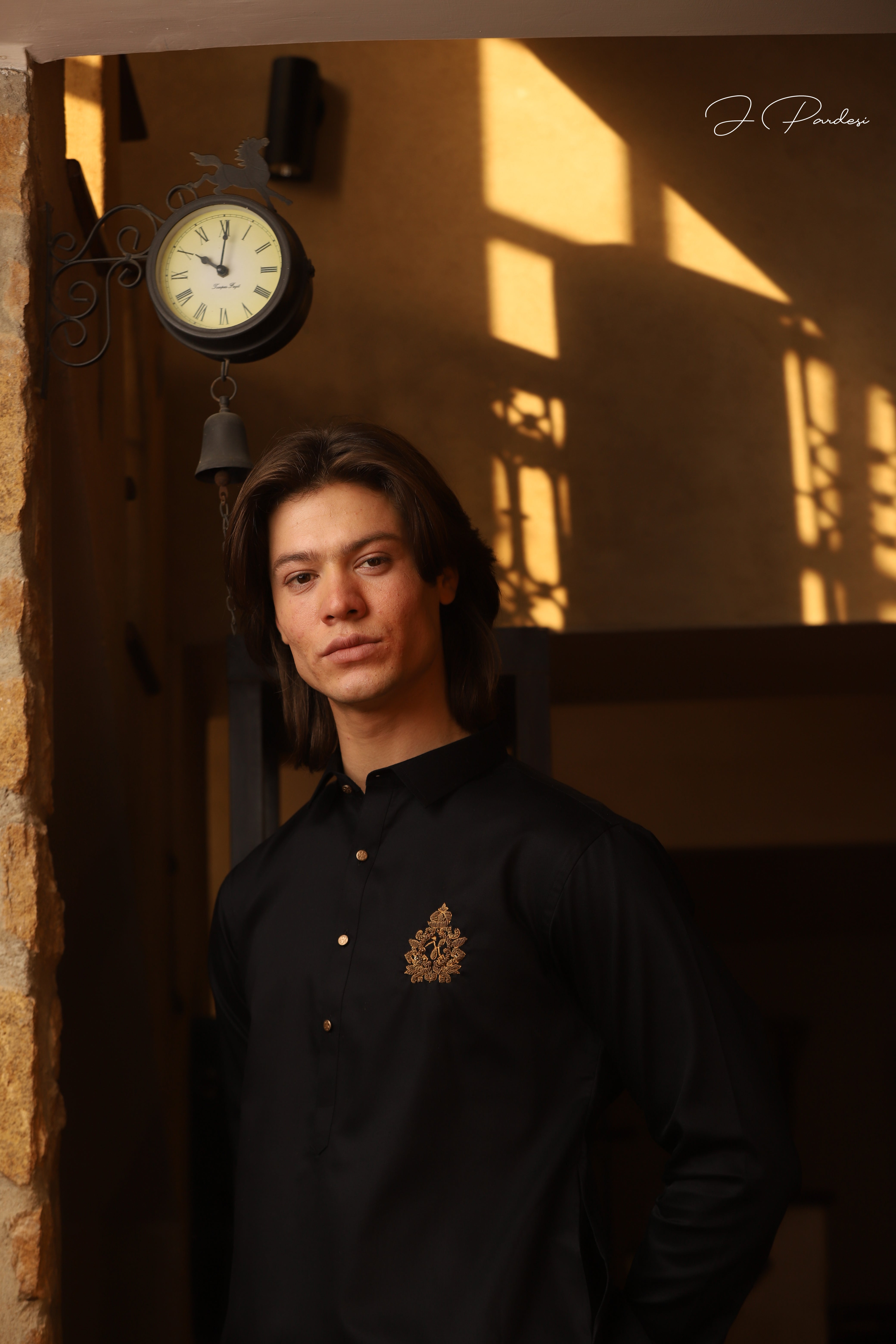 Black Hand Embroidered Cotton Kurta Pajama (2-Piece) - Image 2