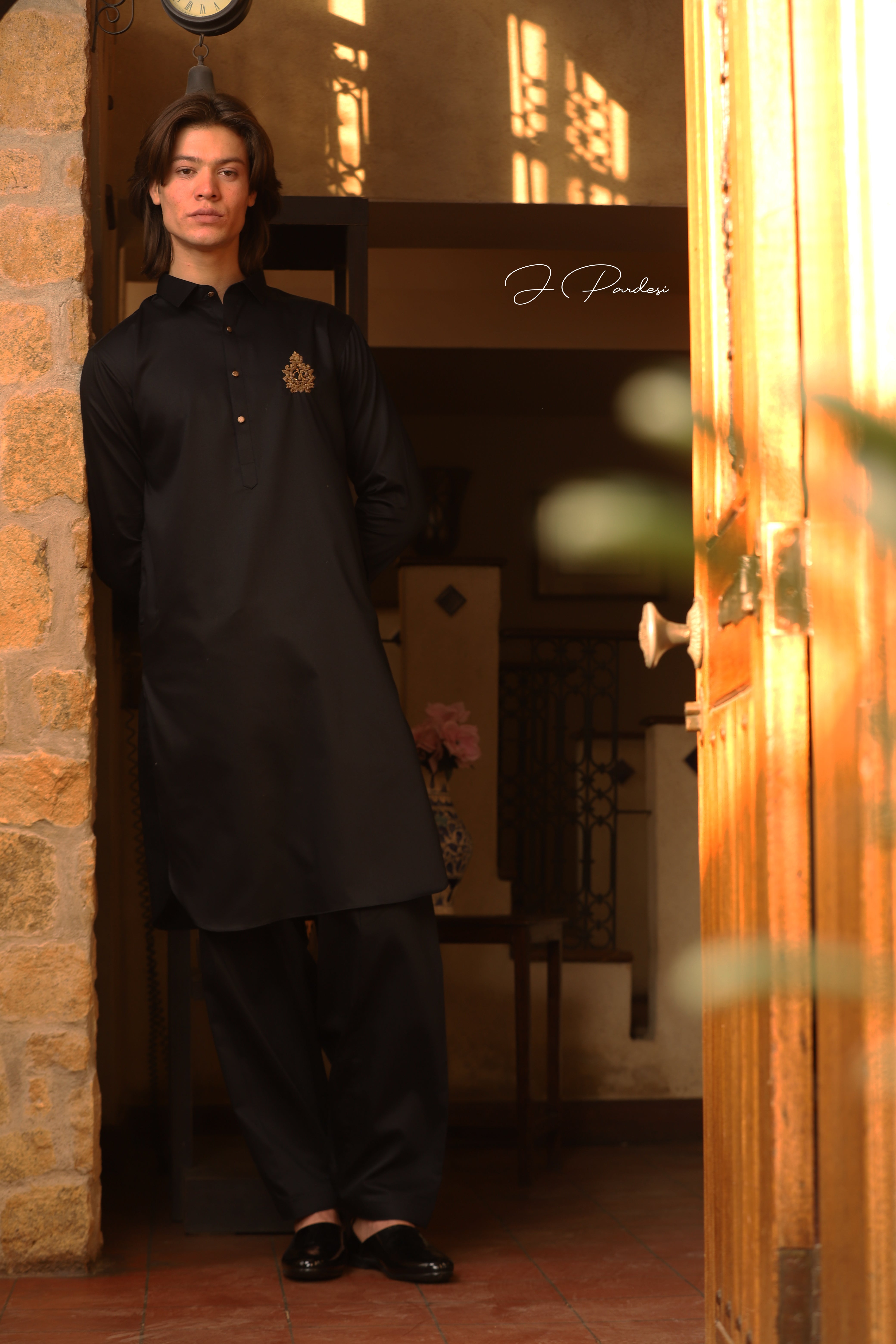 Black Hand Embroidered Cotton Kurta Pajama (2-Piece) - Image 3