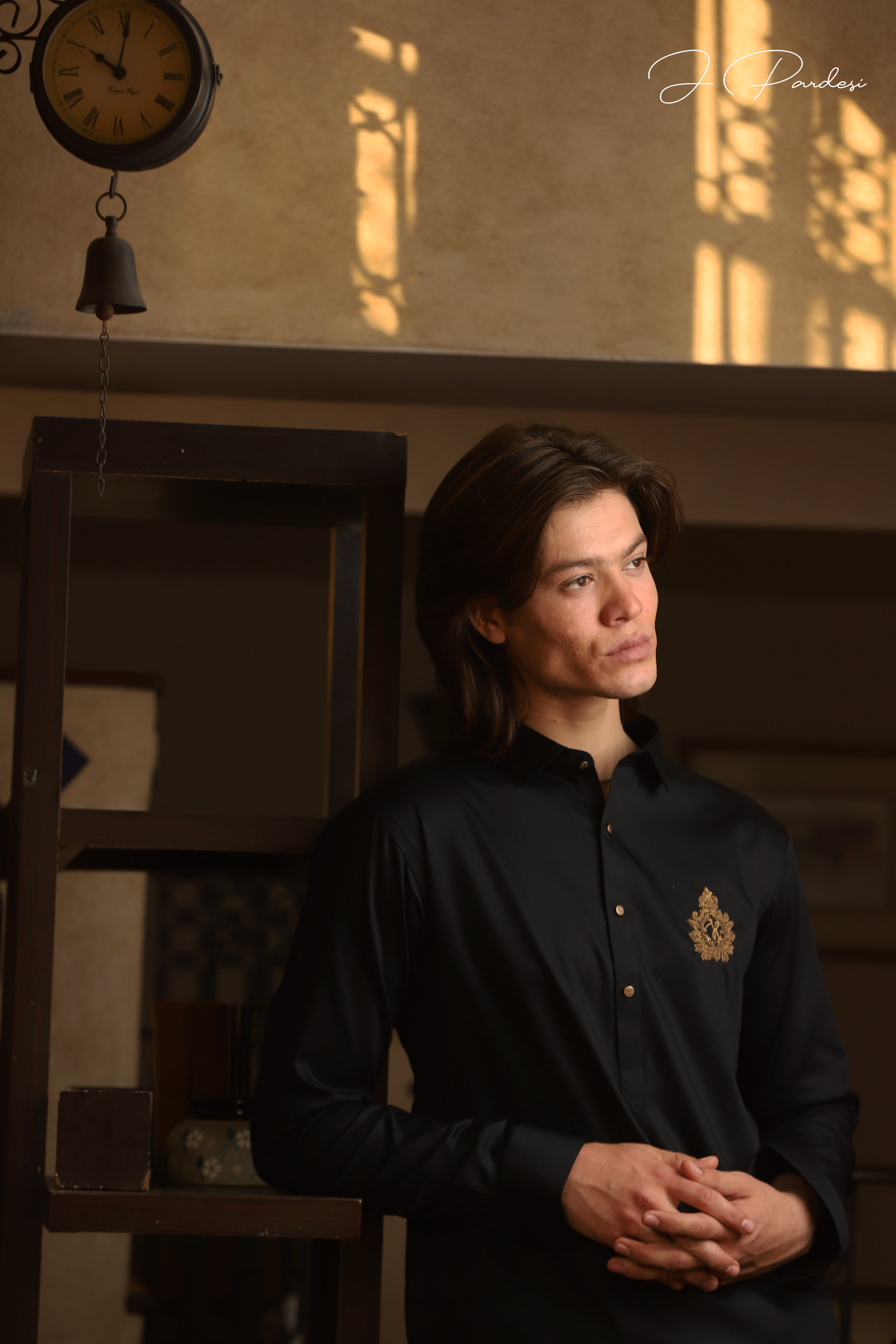 Black Hand Embroidered Cotton Kurta Pajama (2-Piece) - Image 4