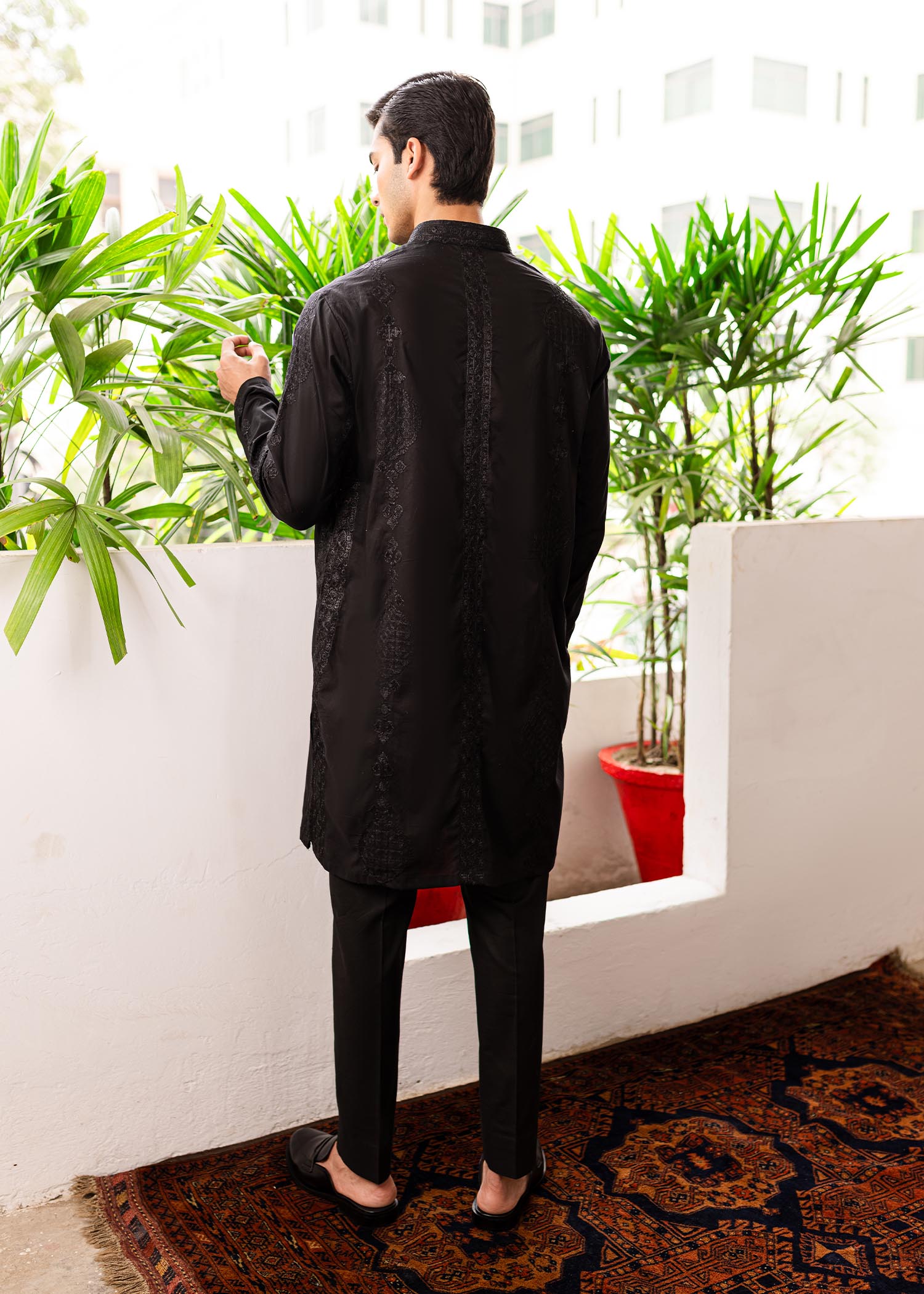 Black Self-Embroidered Cotton Kurta (2-Piece) - Image 6