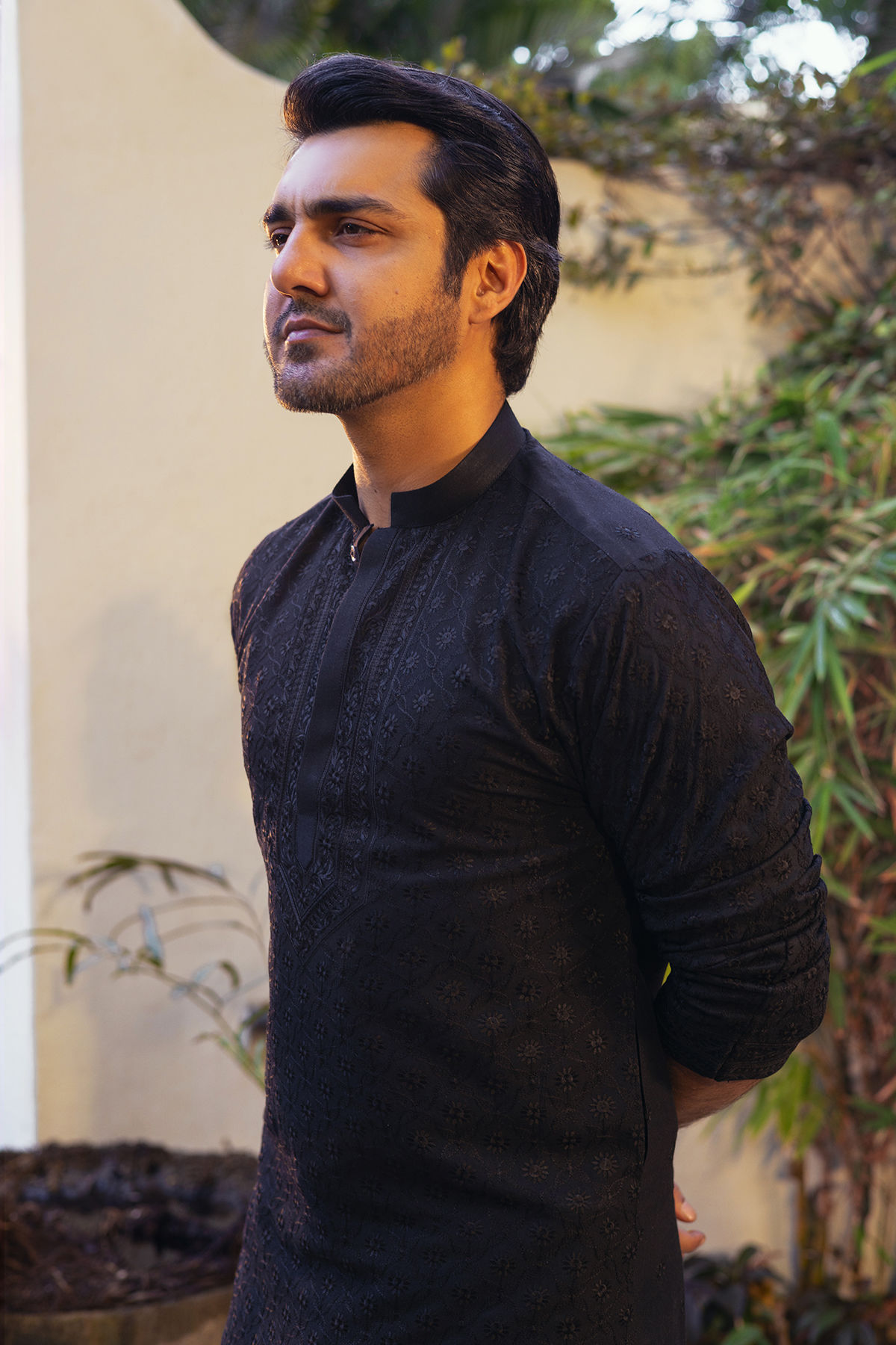 Black Self-Embroidered Cotton Kurta (2-Piece) - Image 3