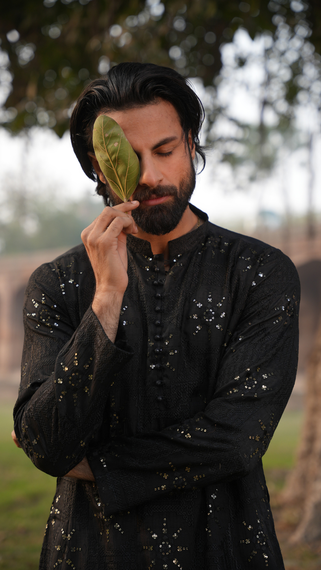 Black Chikankari Embroidered Cotton-Silk Kurta (2-Piece) - Image 1